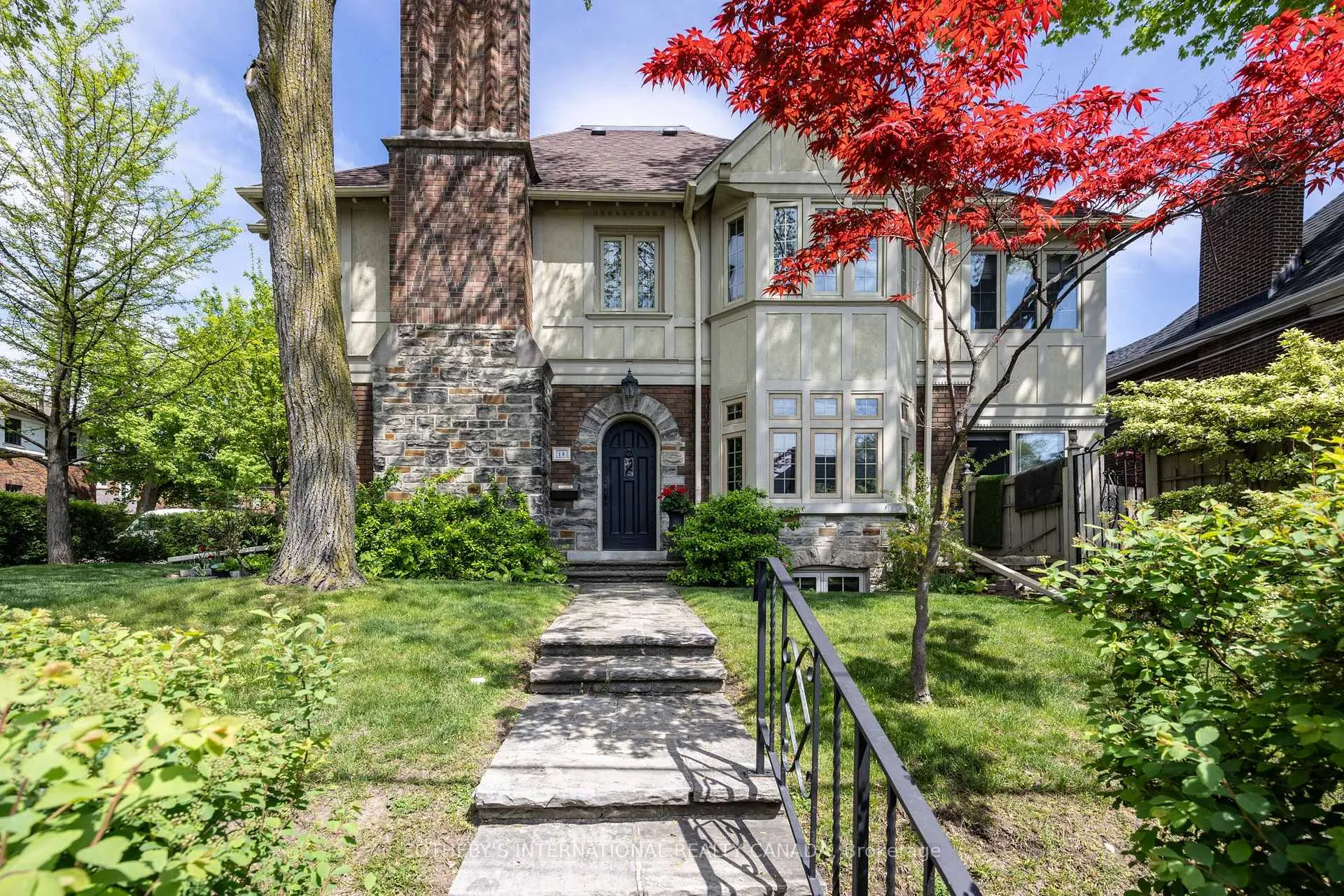 Photo 16 of Unit Main Flr, 18 College View Avenue, Toronto, Yonge-Eglinton — HOMEH