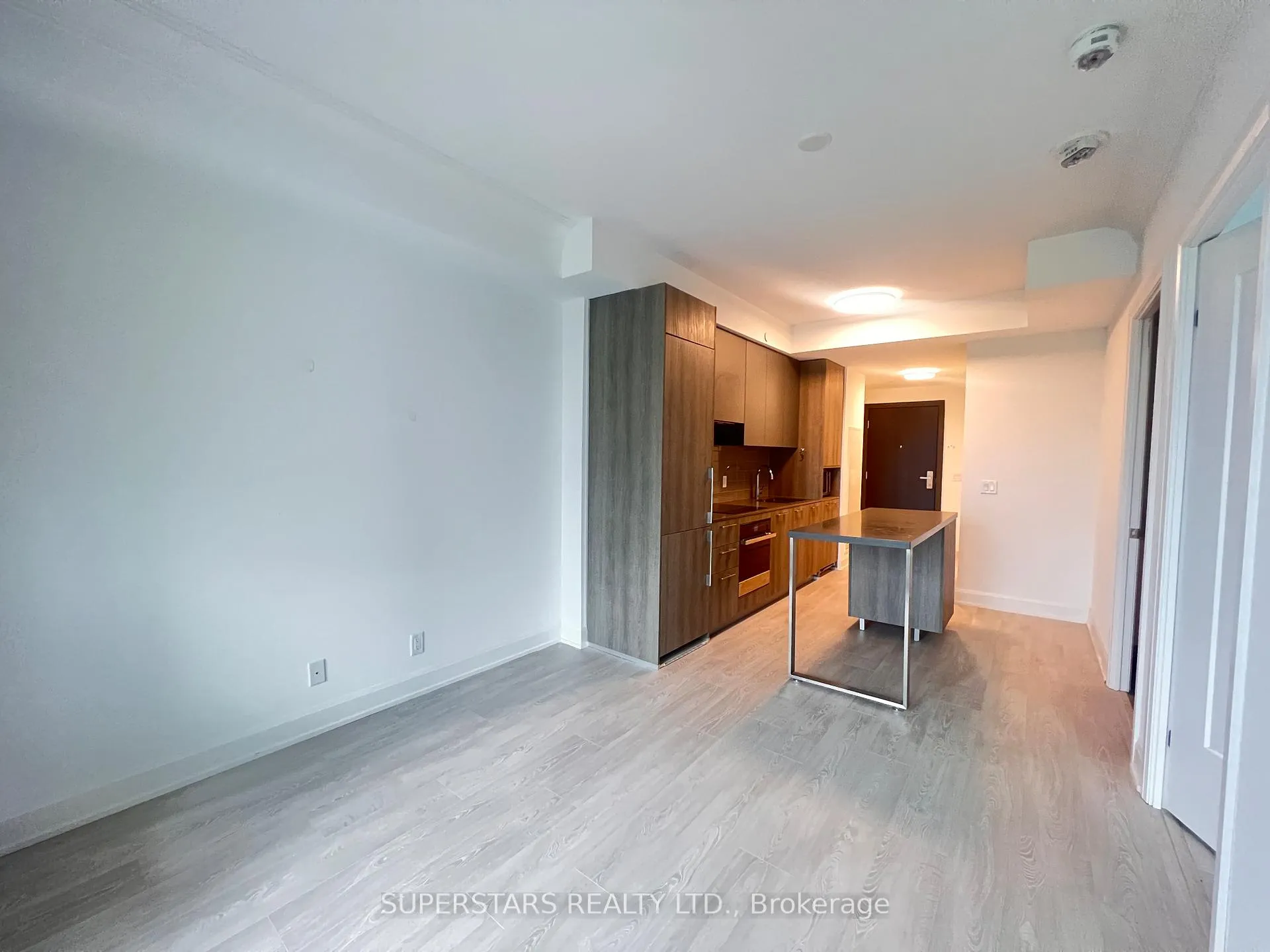 Photo 5 of Unit 2211, 8 Water Walk Drive, Markham, Unionville — HOMEH