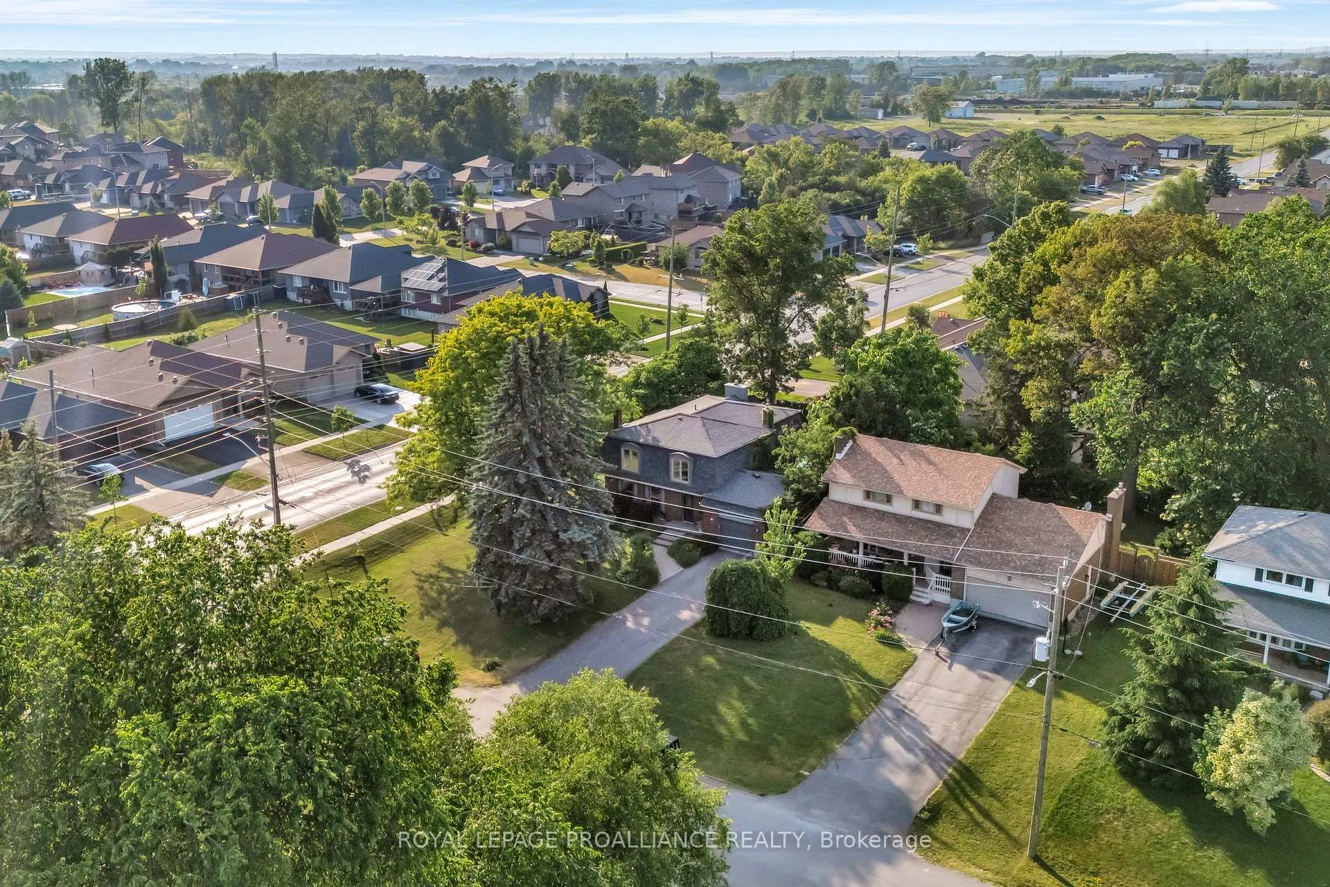 Photo 4 of 27 Forest Hill Crescent, Belleville, Belleville Ward — HOMEH