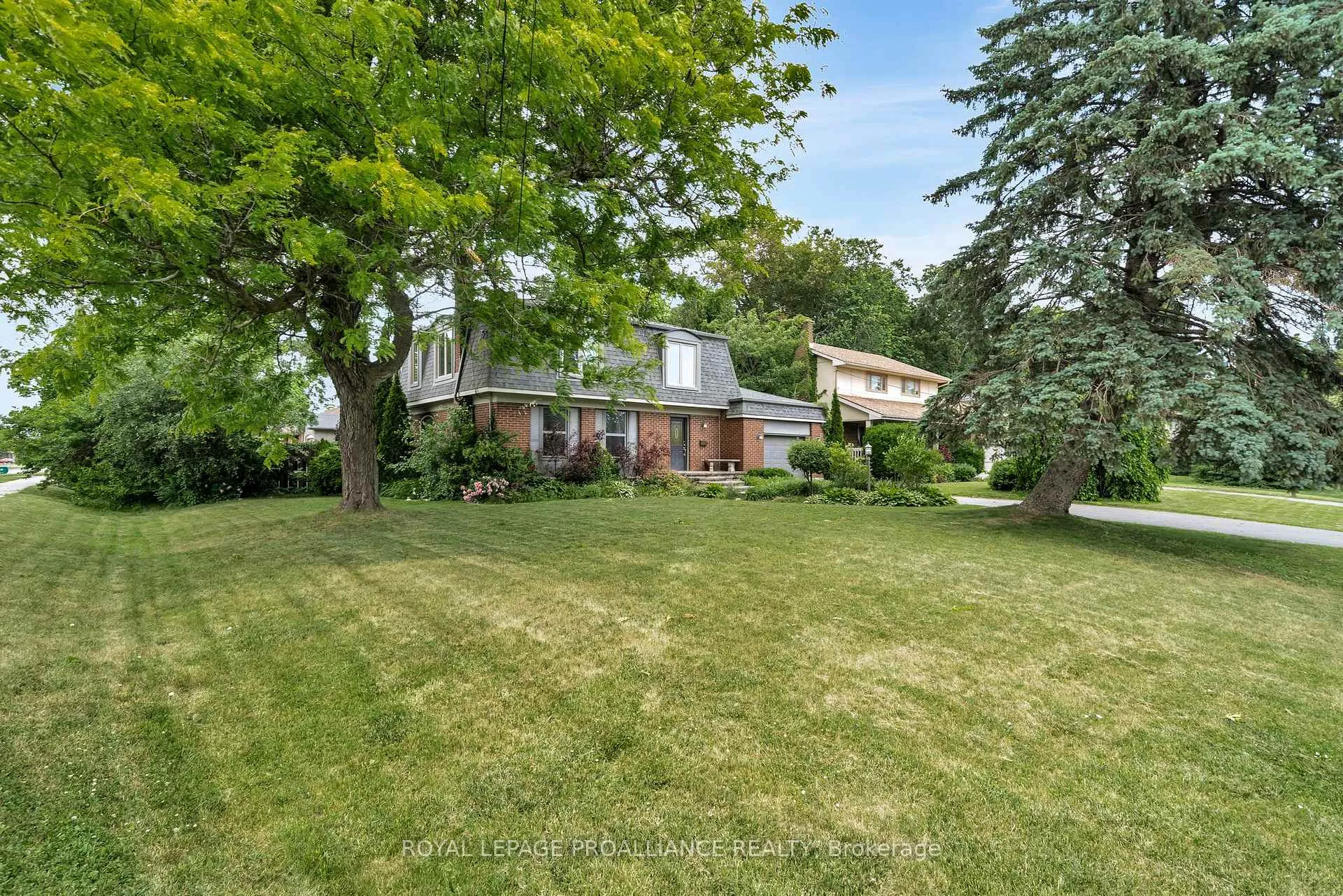 Photo 6 of 27 Forest Hill Crescent, Belleville, Belleville Ward — HOMEH