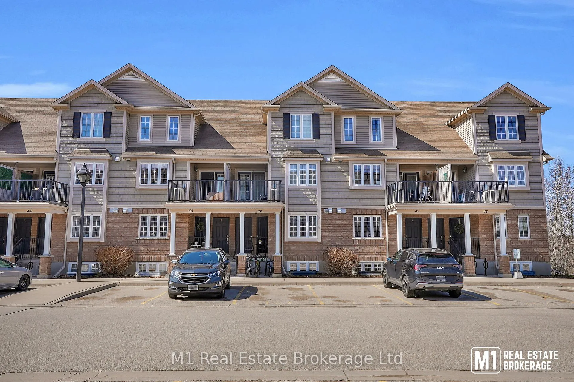 Front of Unit 46B, 15 Carere Crescent