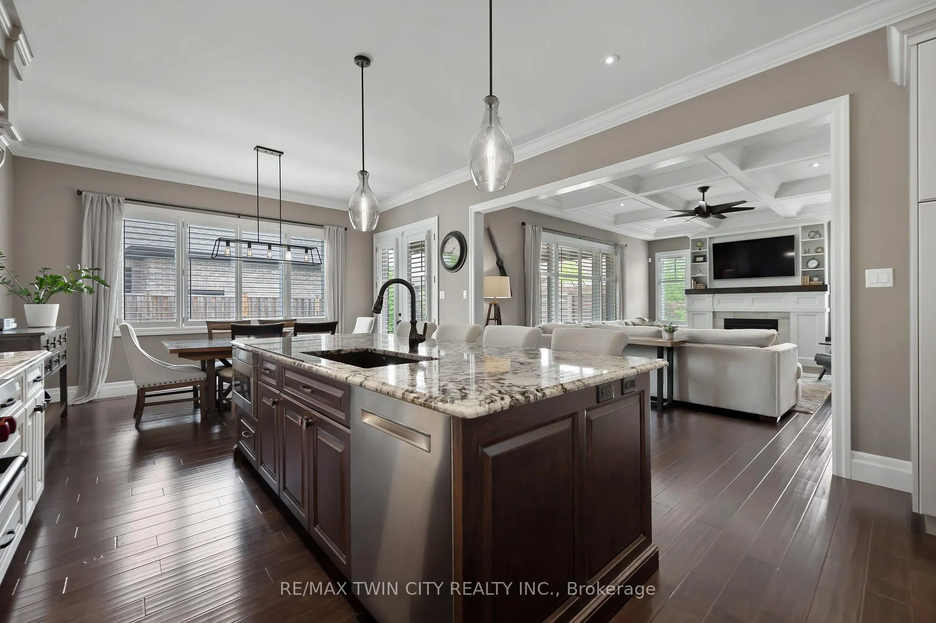 Photo 19 of 546 Manor Ridge Crescent, Waterloo — HOMEH