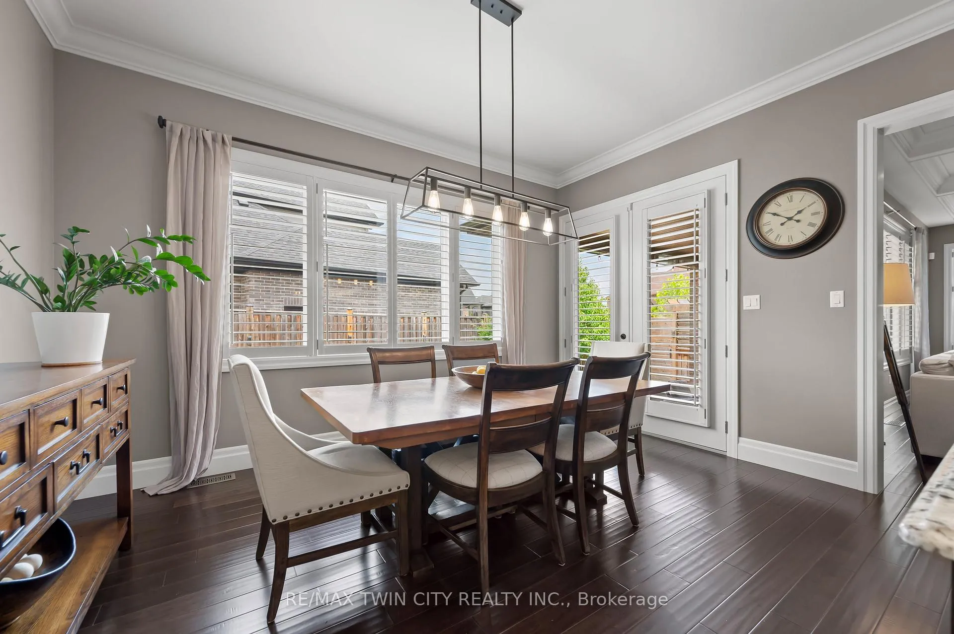 Photo 20 of 546 Manor Ridge Crescent, Waterloo — HOMEH