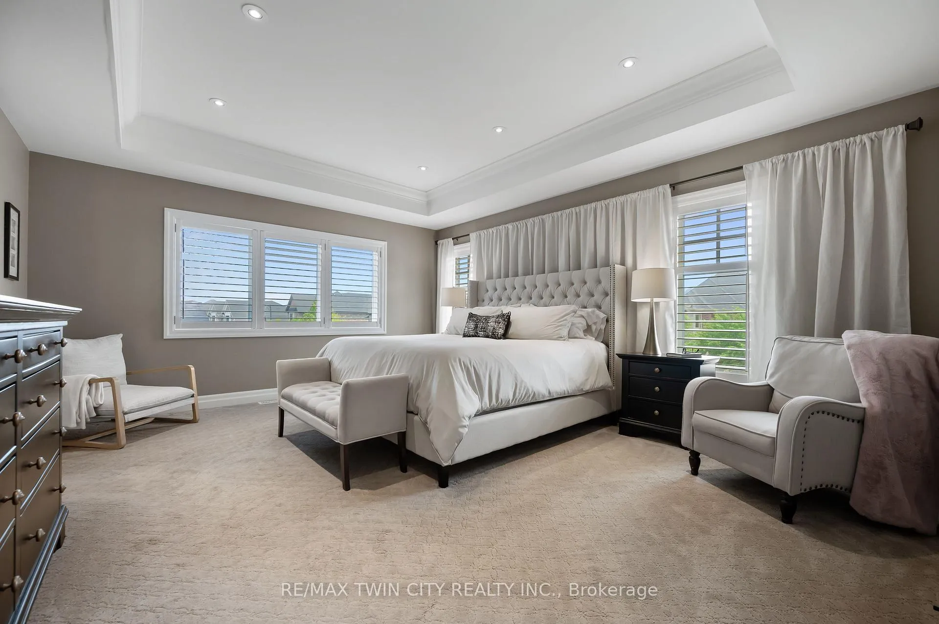 Photo 24 of 546 Manor Ridge Crescent, Waterloo — HOMEH