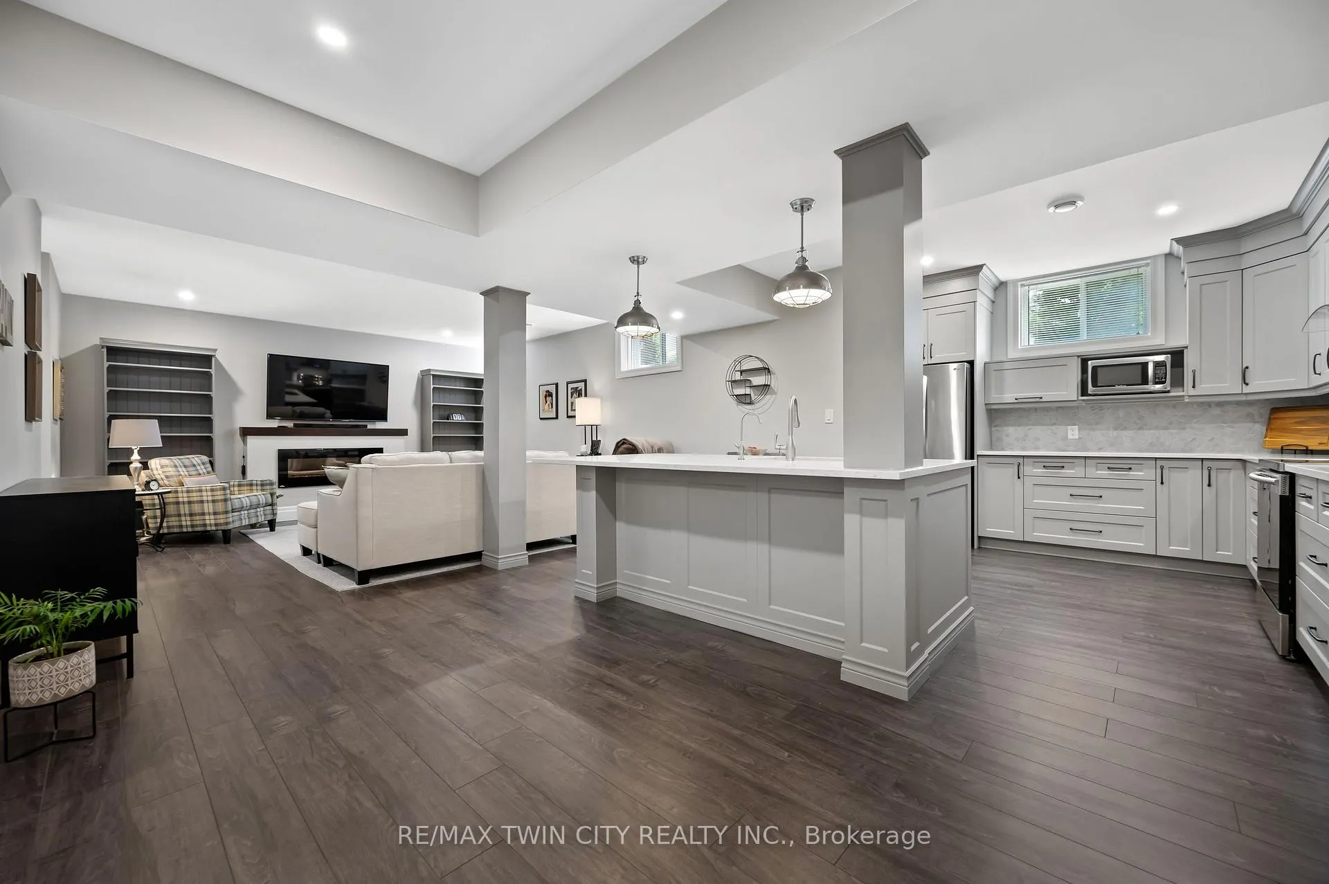 Photo 38 of 546 Manor Ridge Crescent, Waterloo — HOMEH