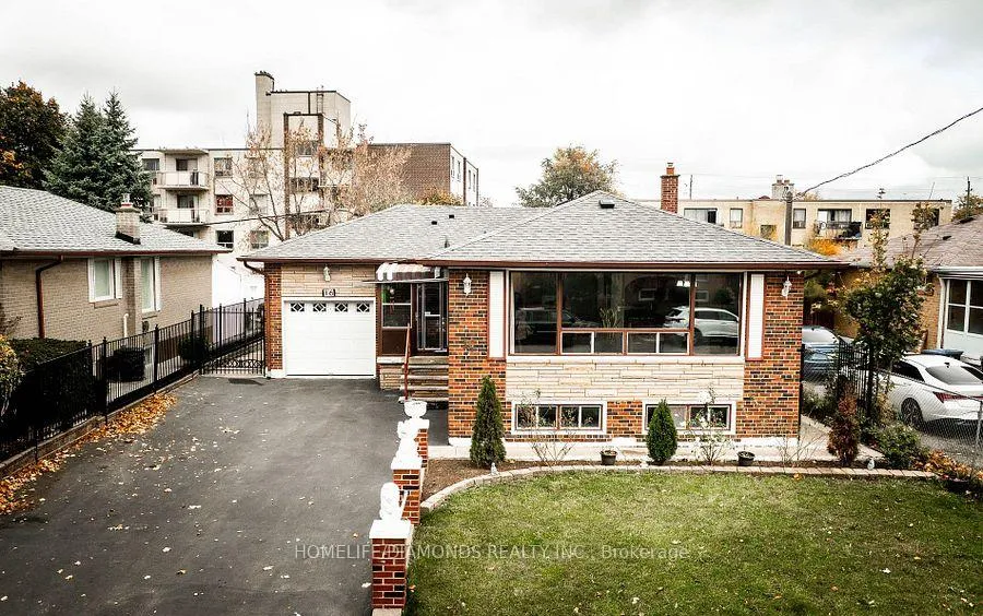 Front of Unit UPPER, 16 Brisco Street