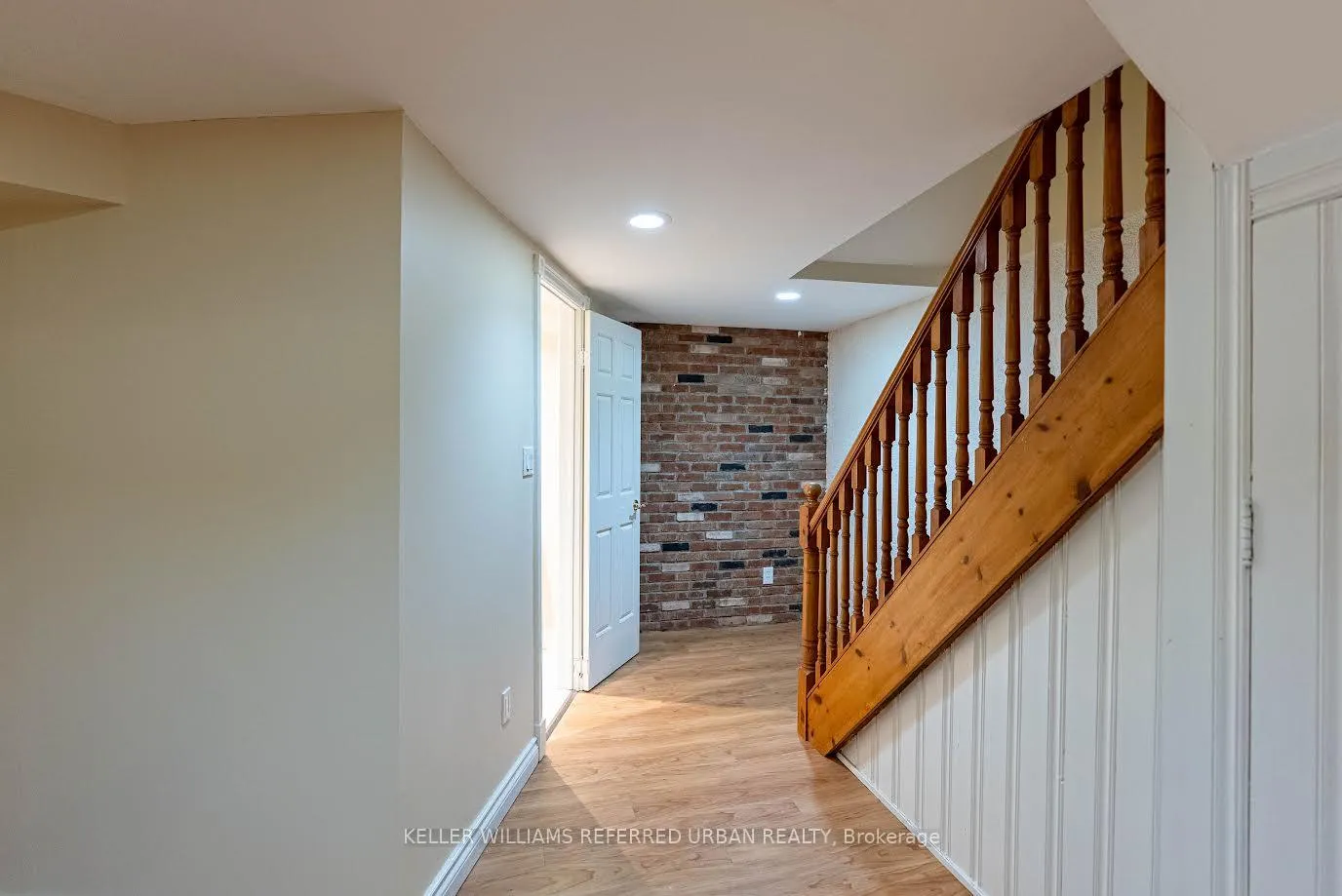 Photo 12 of 37 Harris Way, Markham, Aileen-Willowbrook — HOMEH