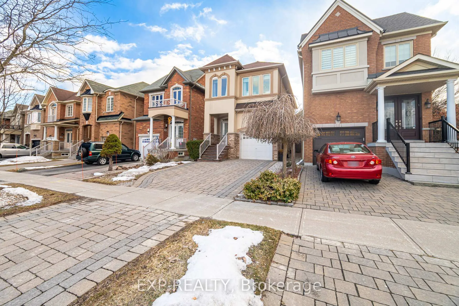 Photo 4 of 70 Torah Gate, Vaughan, Patterson — HOMEH