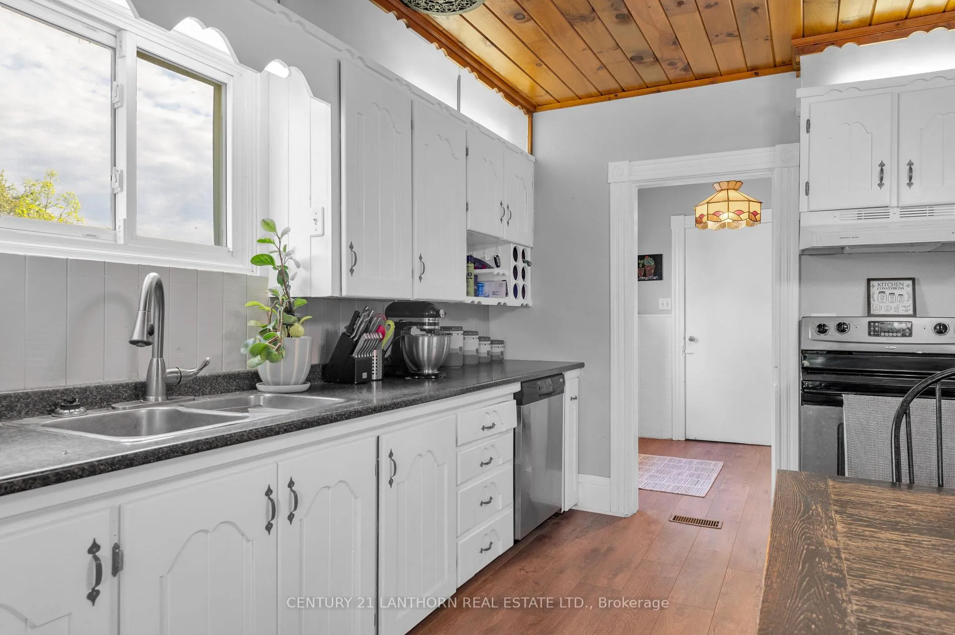 Photo 11 of 617 Mill Road, Madoc — HOMEH