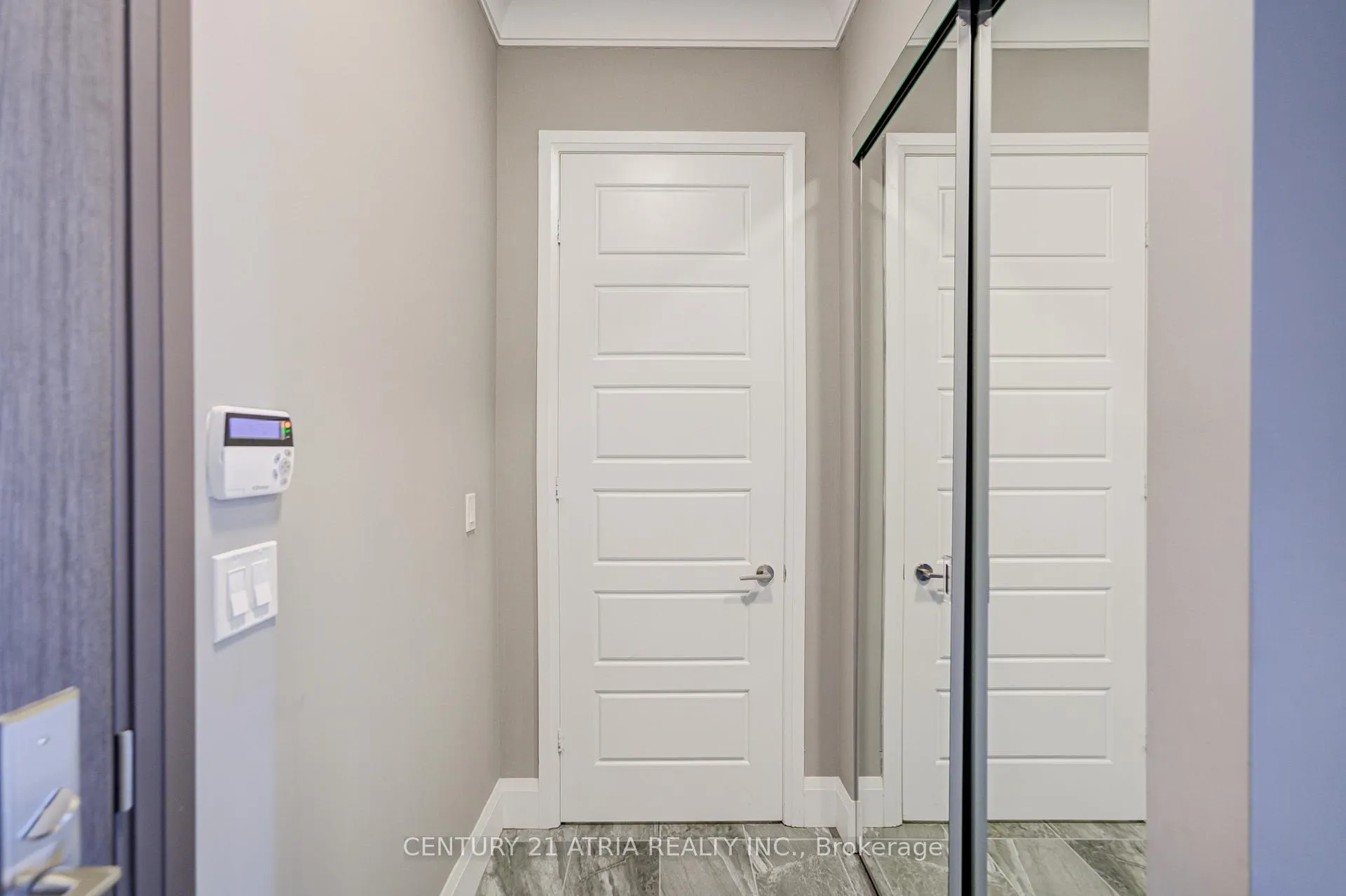 Photo 5 of Unit PH05, 25 Water Walk Drive, Markham, Unionville — HOMEH