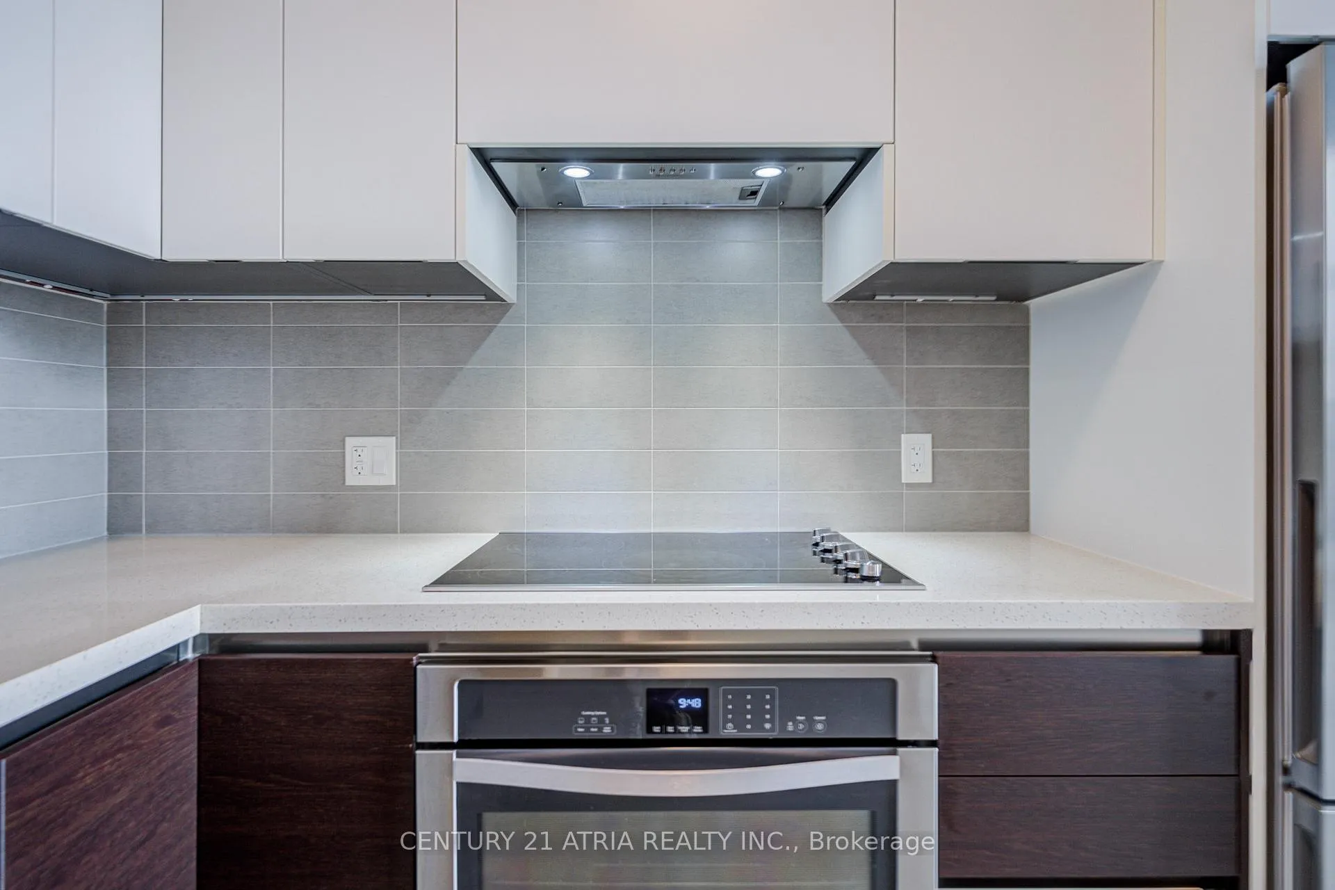 Photo 8 of Unit PH05, 25 Water Walk Drive, Markham, Unionville — HOMEH