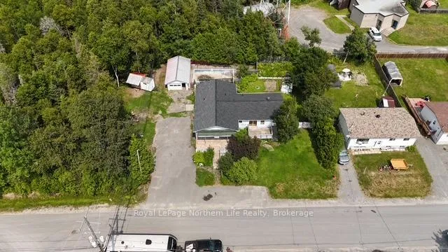 Photo 4 of 24-26 Spruce Drive, Temagami — HOMEH