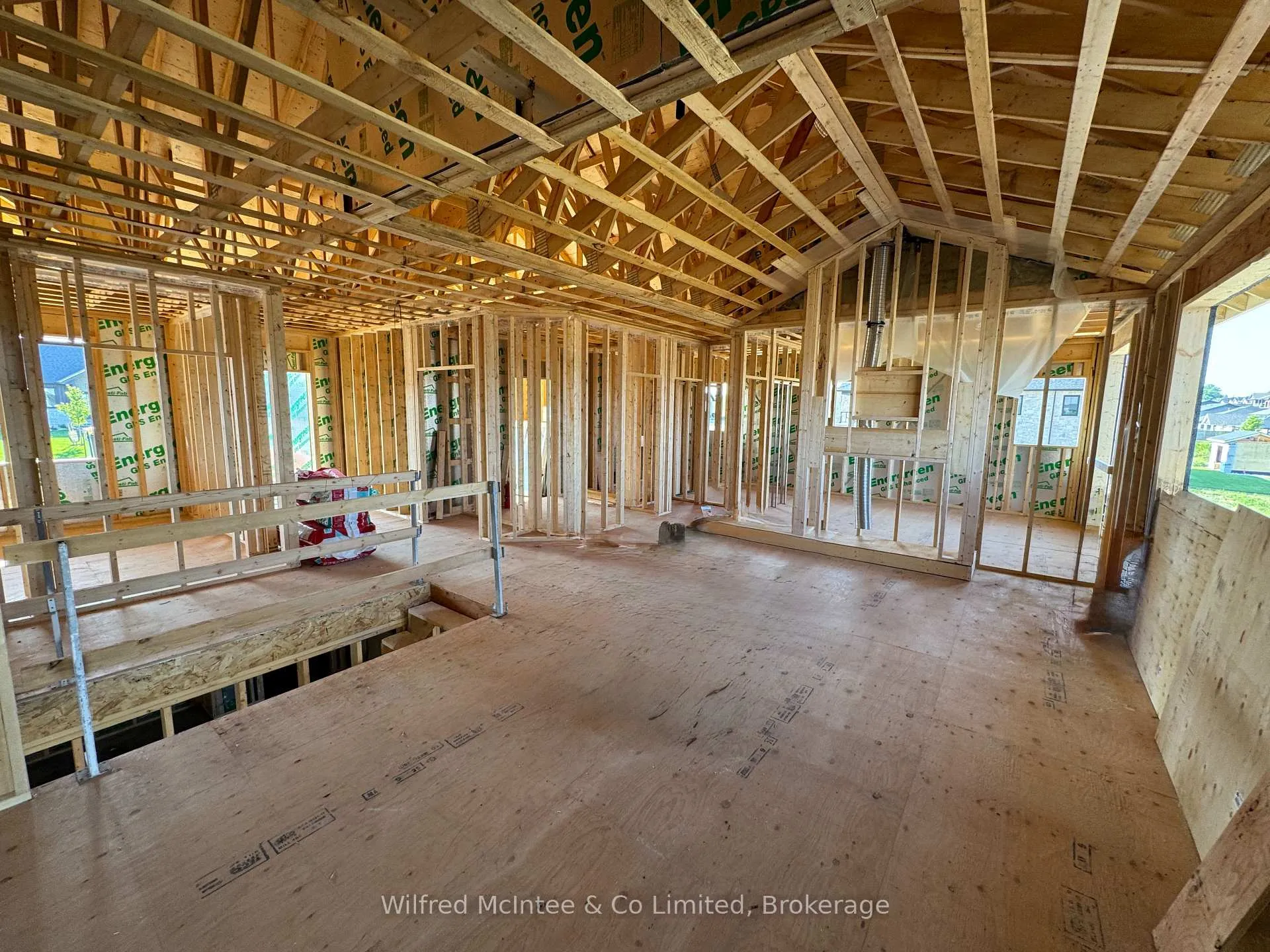 Photo 8 of 212 Devinwood Avenue, Brockton — HOMEH