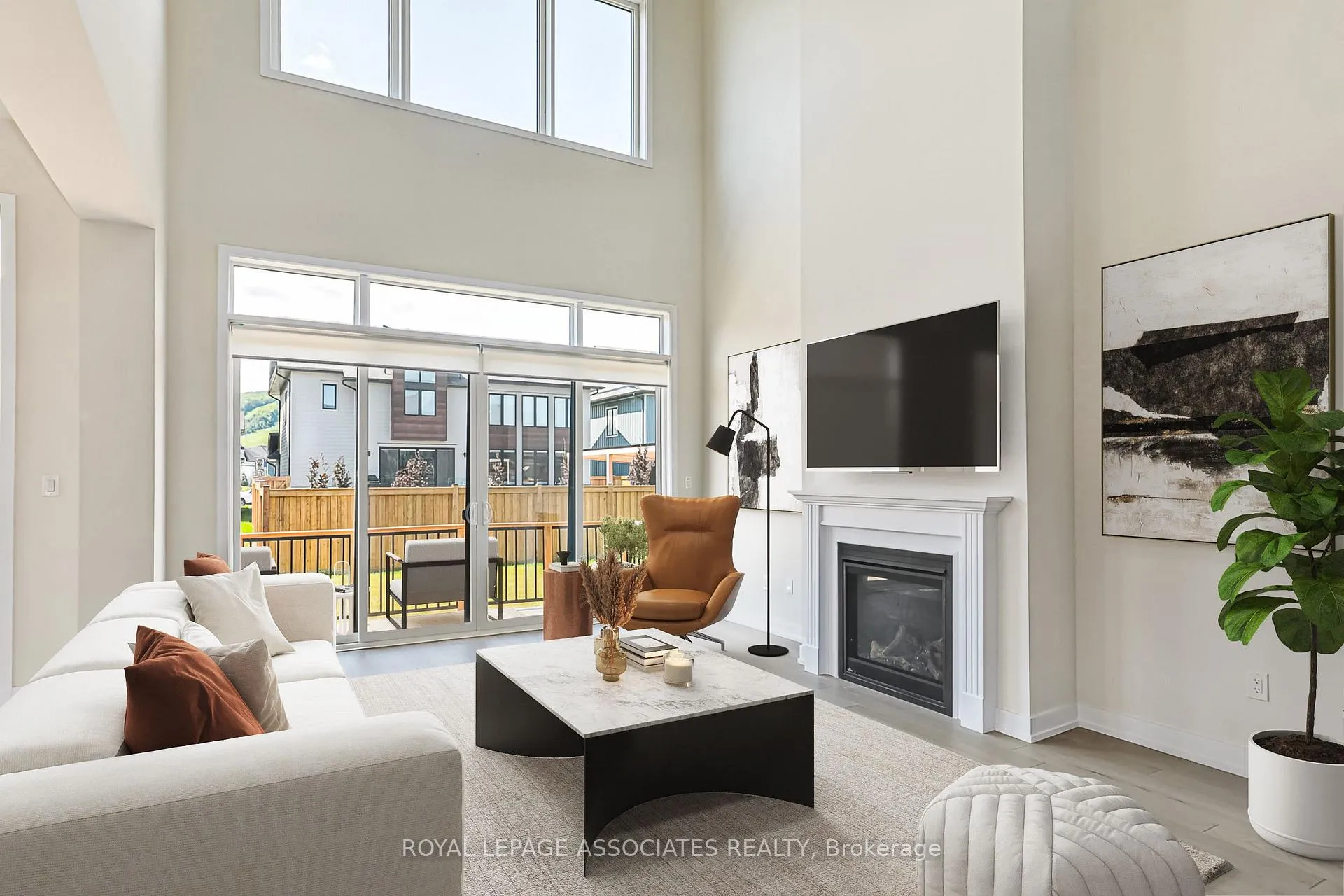 Photo 6 of 111 Cattail Crescent, Blue Mountains — HOMEH