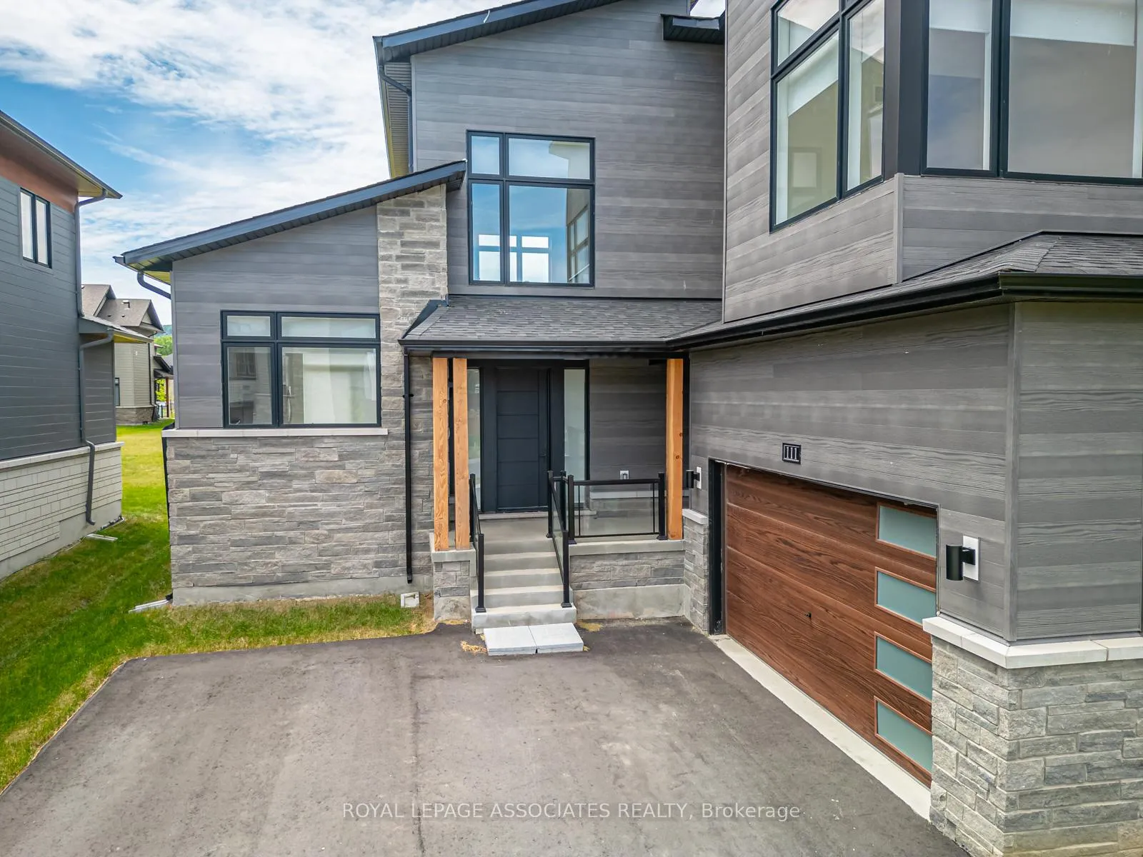Photo 31 of 111 Cattail Crescent, Blue Mountains — HOMEH