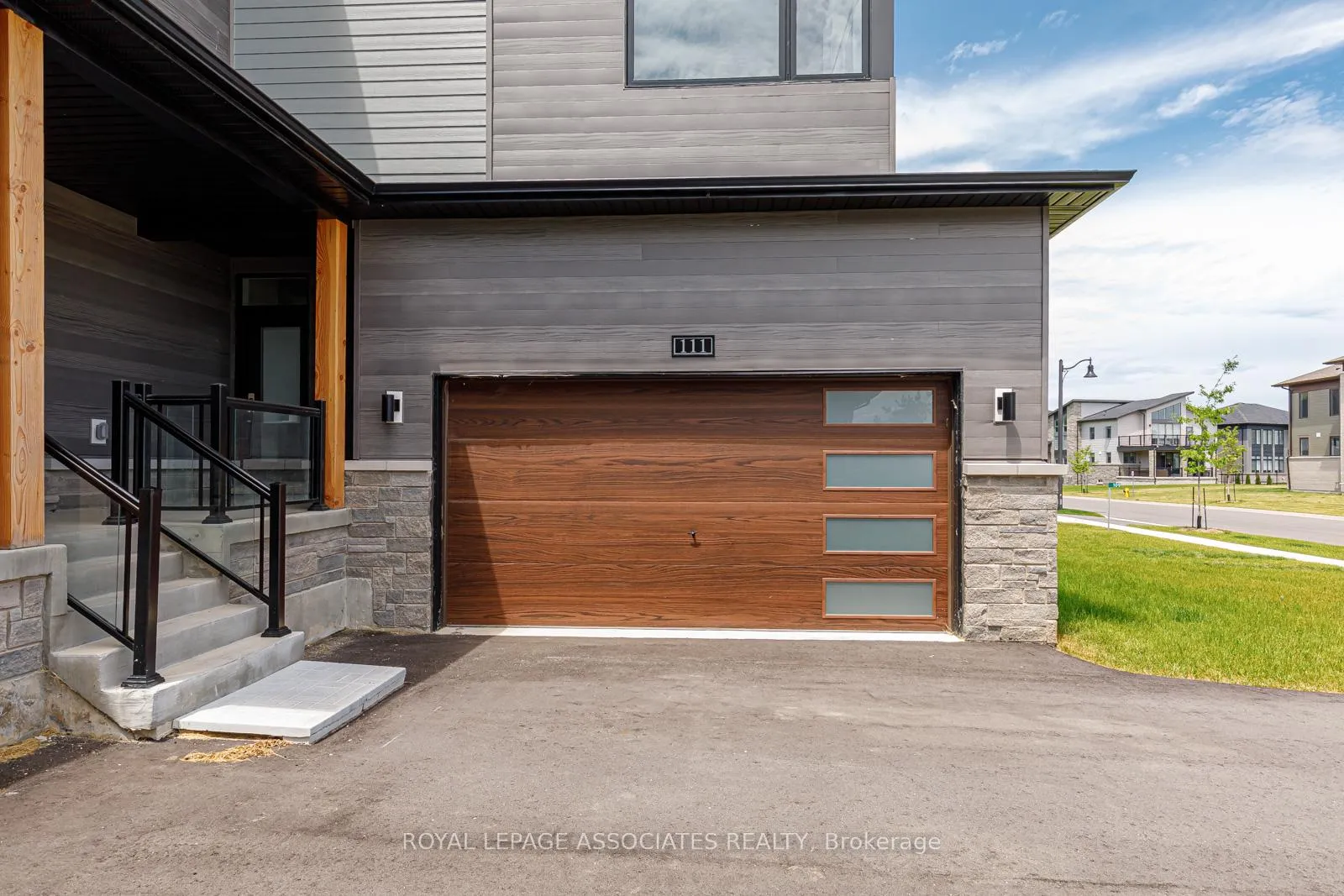 Photo 36 of 111 Cattail Crescent, Blue Mountains — HOMEH