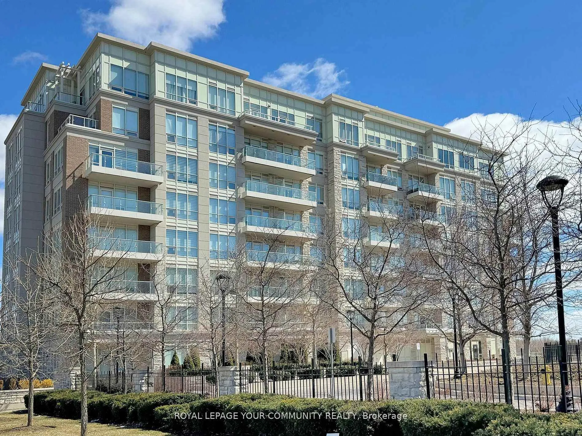 Photo 2 of Unit 1012, 15 Stollery Pond Crescent, Markham, Angus Glen — HOMEH