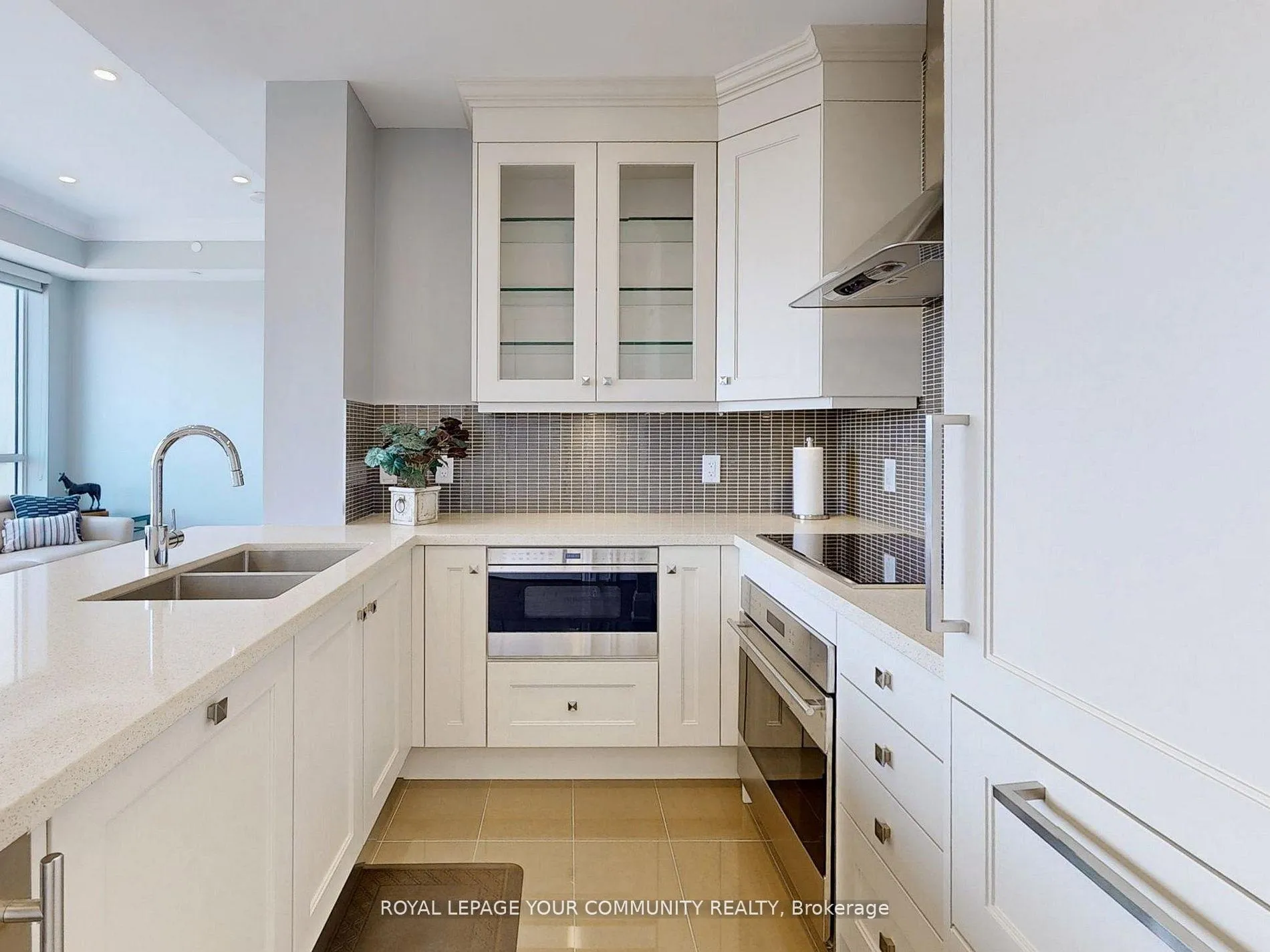 Photo 11 of Unit 1012, 15 Stollery Pond Crescent, Markham, Angus Glen — HOMEH