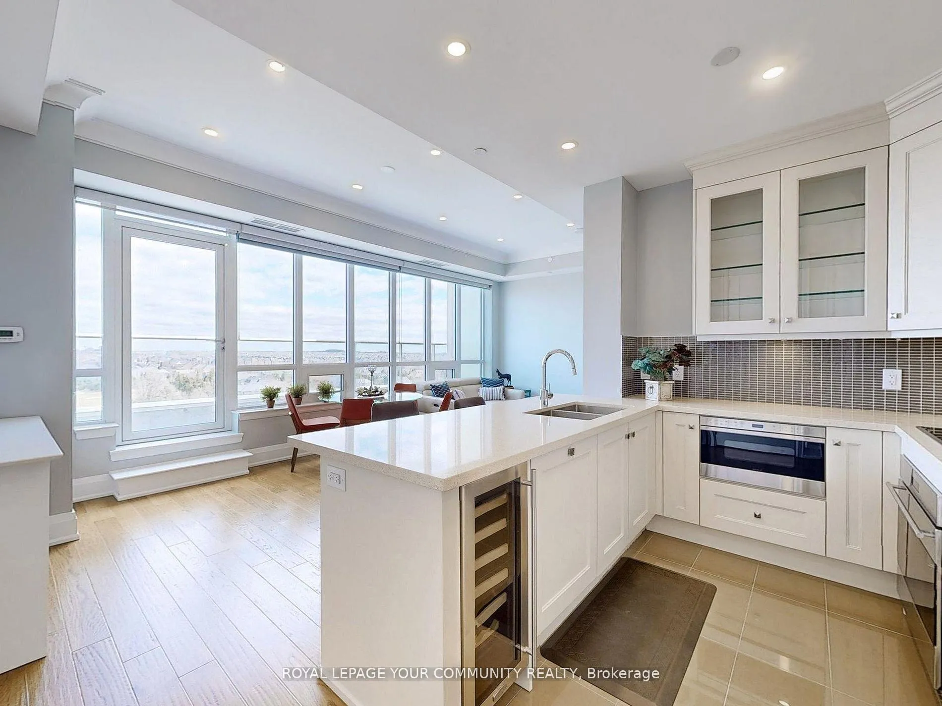 Photo 12 of Unit 1012, 15 Stollery Pond Crescent, Markham, Angus Glen — HOMEH