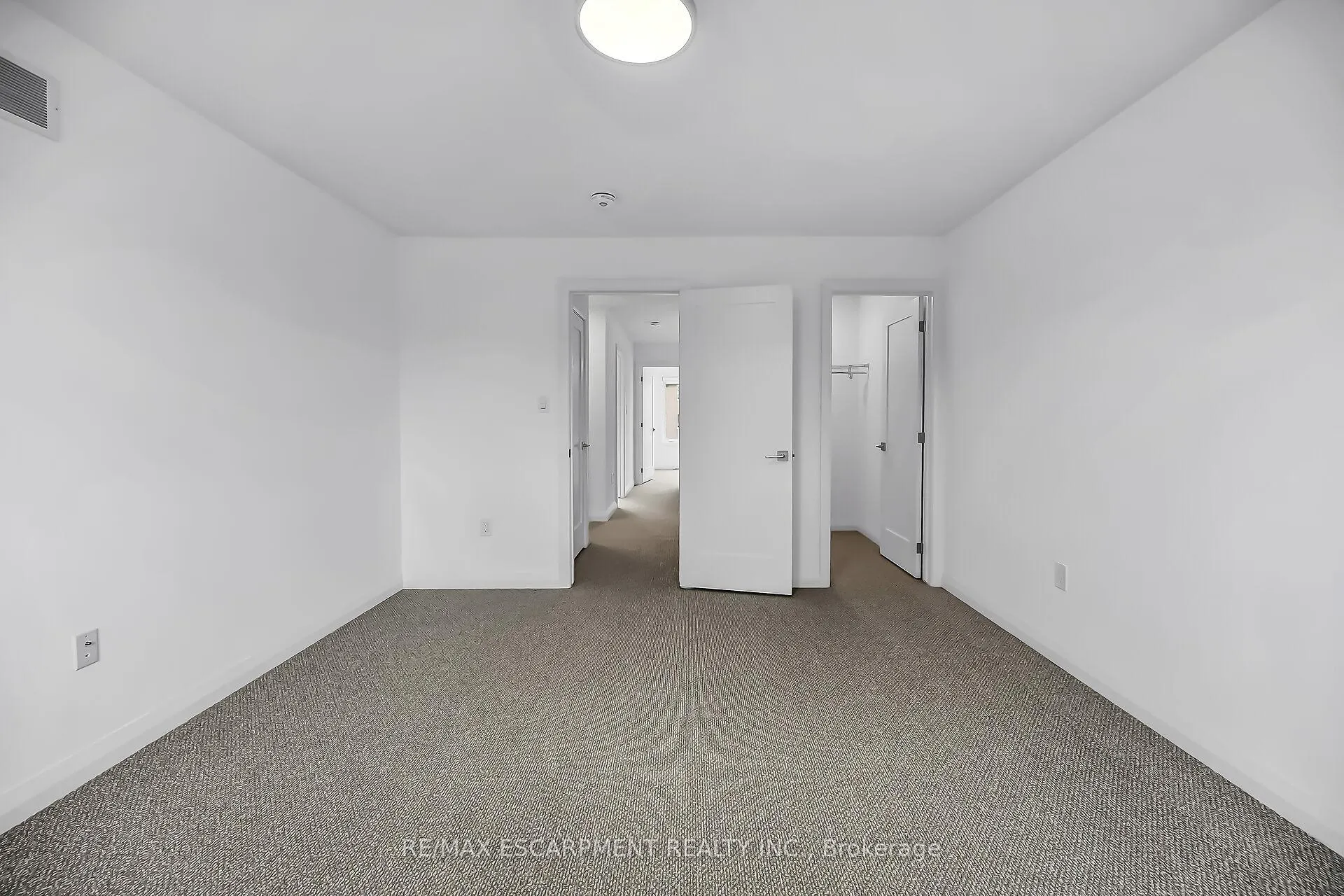 Photo 28 of 385 Limeridge Road E, Hamilton, Bruleville — HOMEH