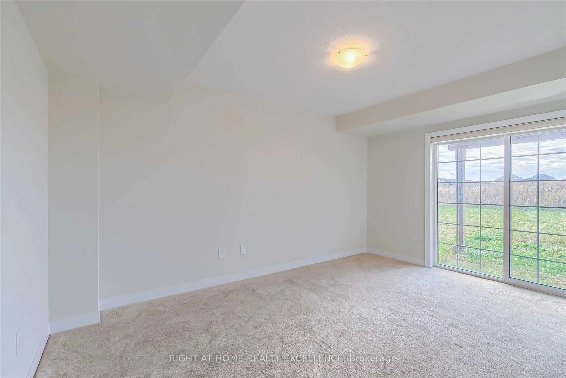 Photo 5 of 128 Ian Ormston Drive, Kitchener, Doon South — HOMEH
