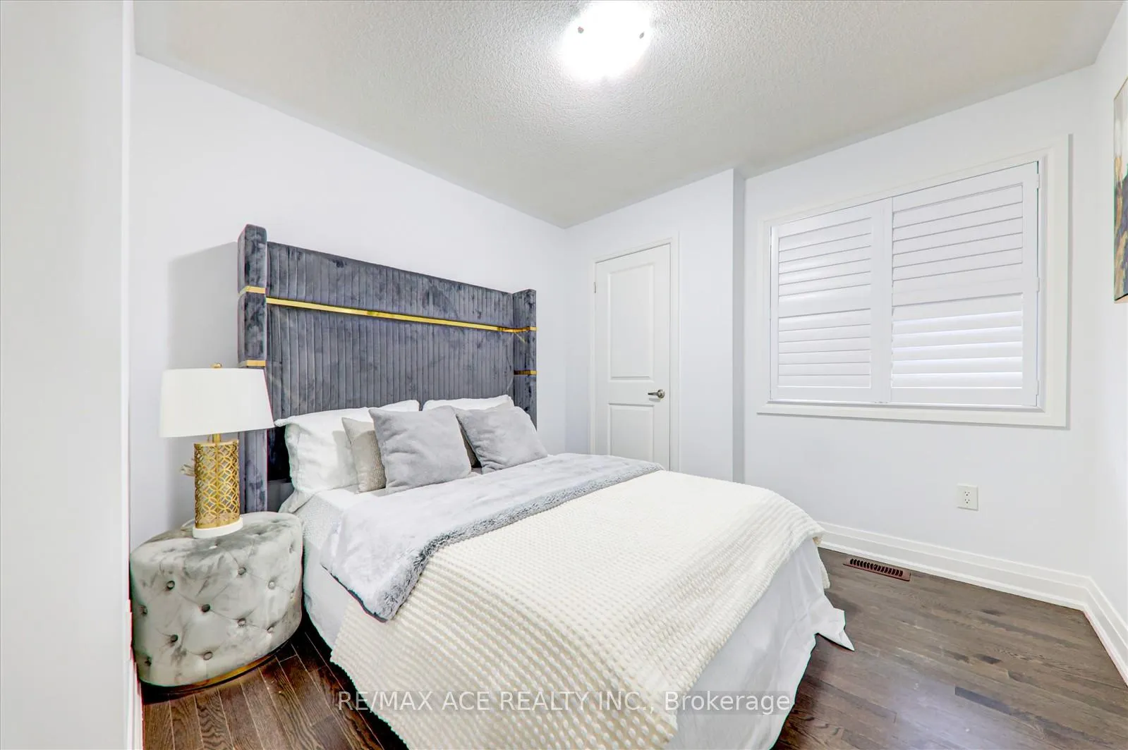 Photo 29 of 27 Hassard-Short Lane, Ajax, South East — HOMEH