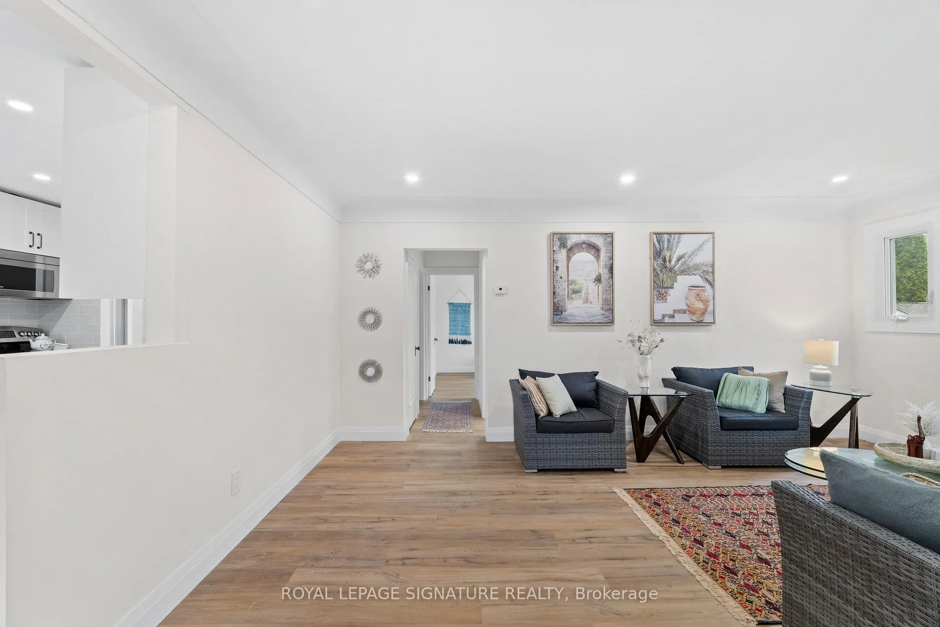 Photo 2 of 87A Barons Avenue S, Hamilton, Bartonville — HOMEH