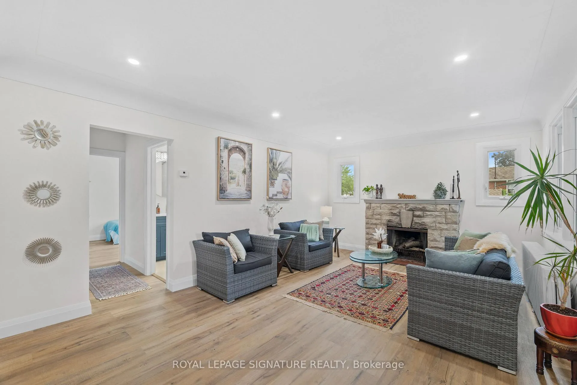 Photo 3 of 87A Barons Avenue S, Hamilton, Bartonville — HOMEH