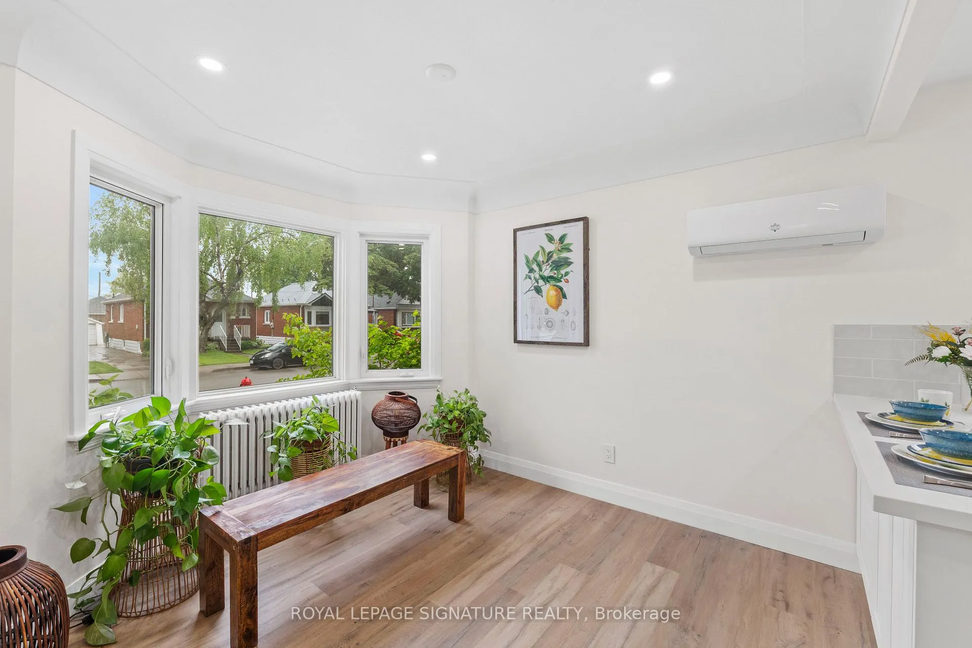 Photo 12 of 87A Barons Avenue S, Hamilton, Bartonville — HOMEH