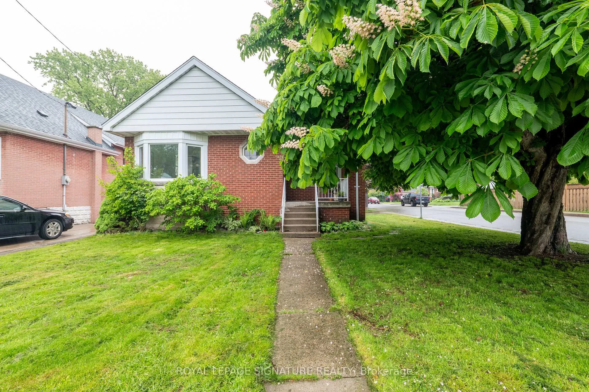 Photo 25 of 87A Barons Avenue S, Hamilton, Bartonville — HOMEH