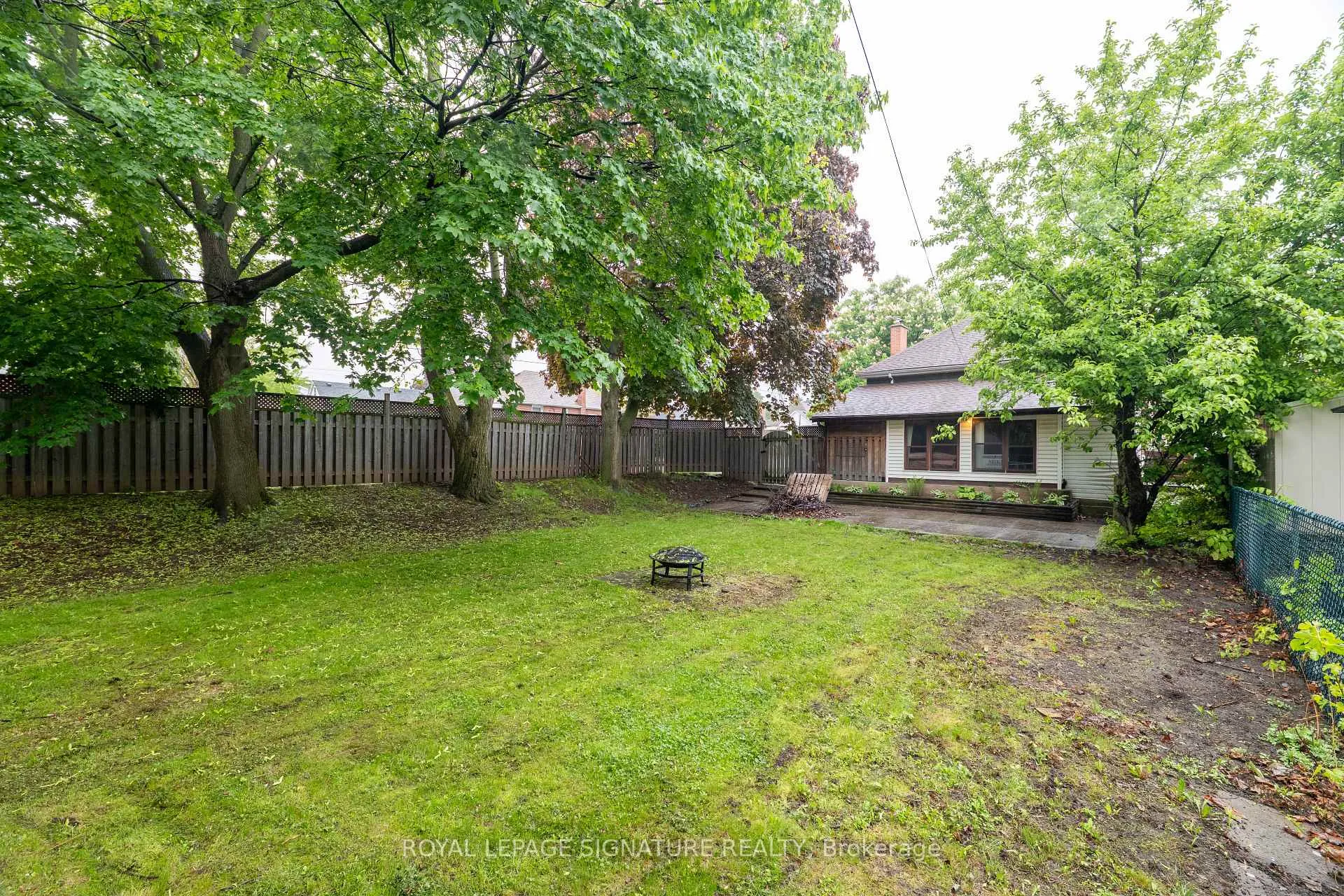 Photo 30 of 87A Barons Avenue S, Hamilton, Bartonville — HOMEH