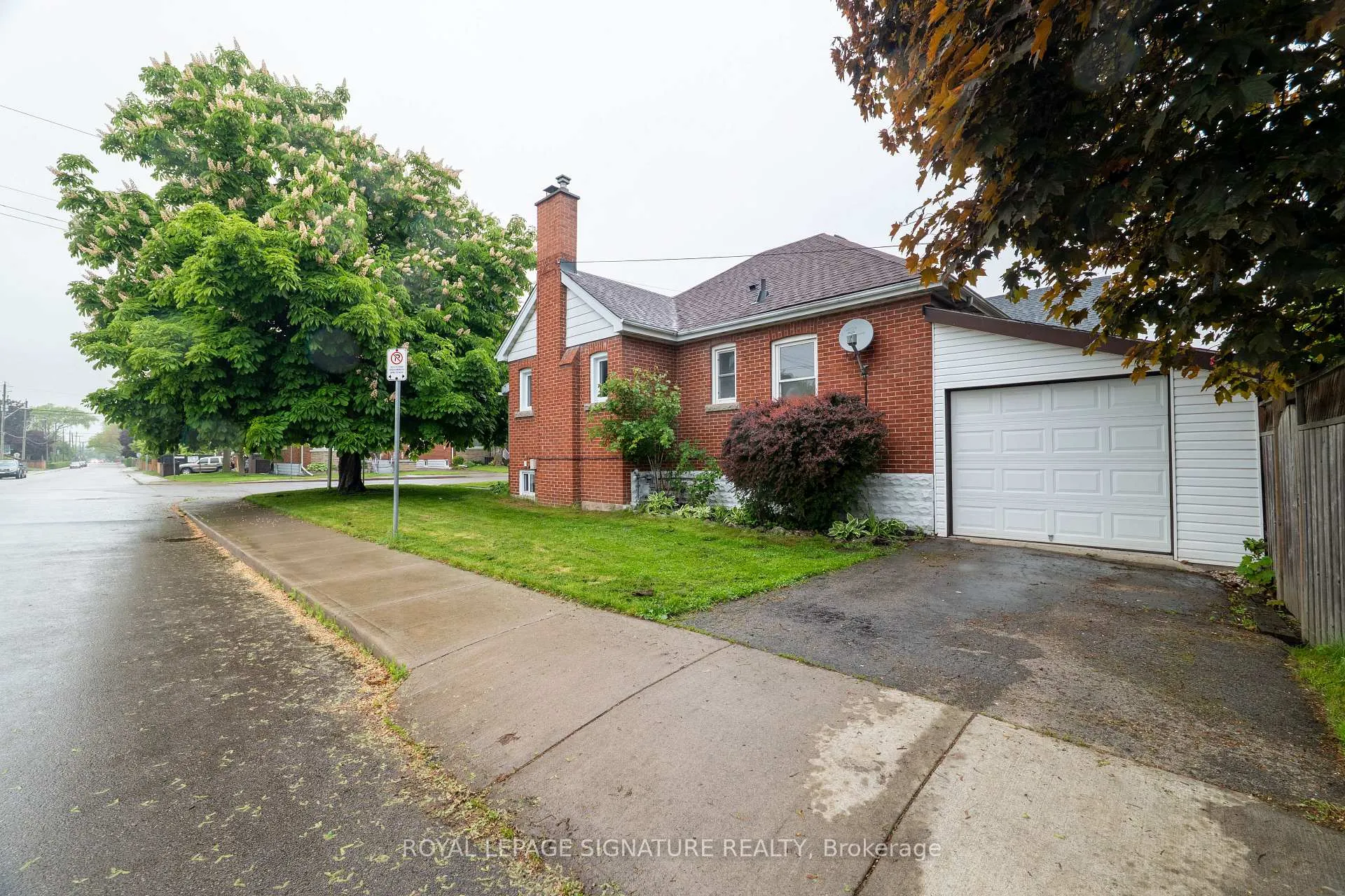 Photo 33 of 87A Barons Avenue S, Hamilton, Bartonville — HOMEH