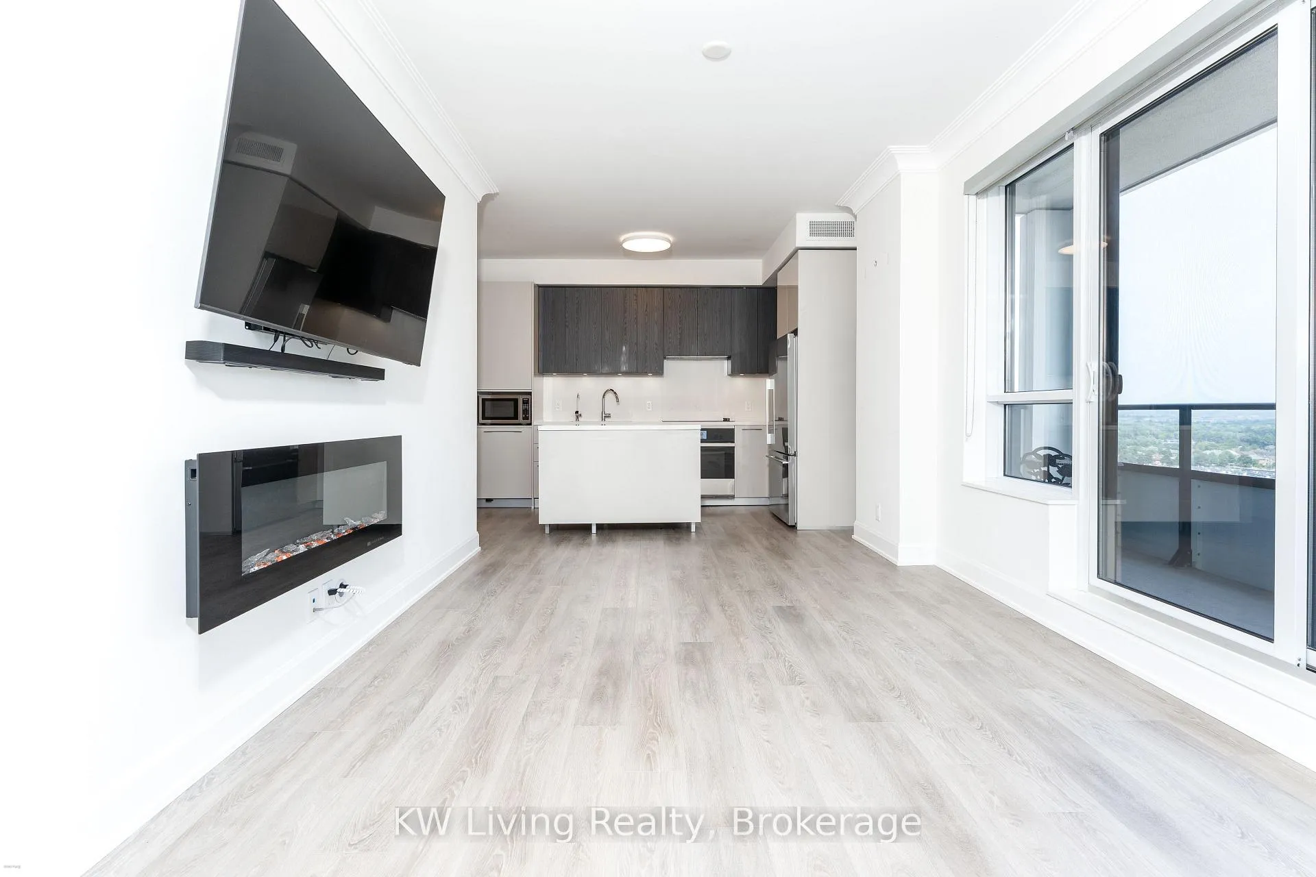 Photo 2 of Unit 1801, 38 Water Walk Drive, Markham, Unionville — HOMEH