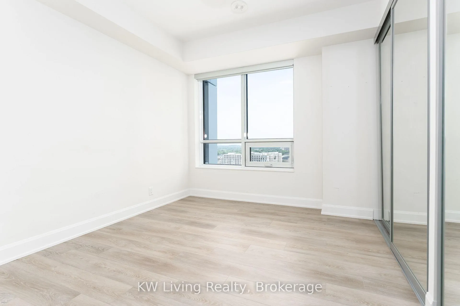 Photo 9 of Unit 1801, 38 Water Walk Drive, Markham, Unionville — HOMEH