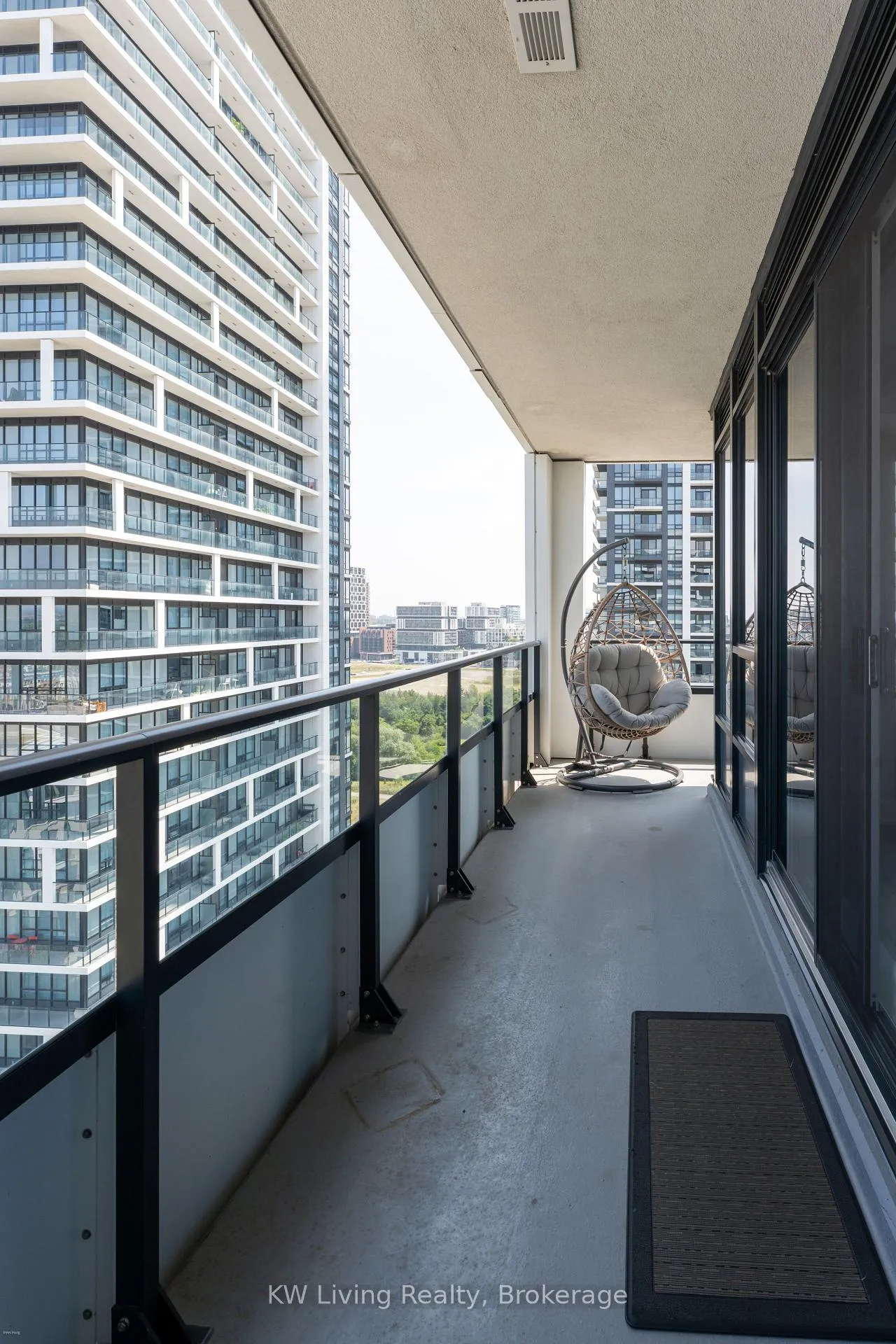Photo 16 of Unit 1801, 38 Water Walk Drive, Markham, Unionville — HOMEH