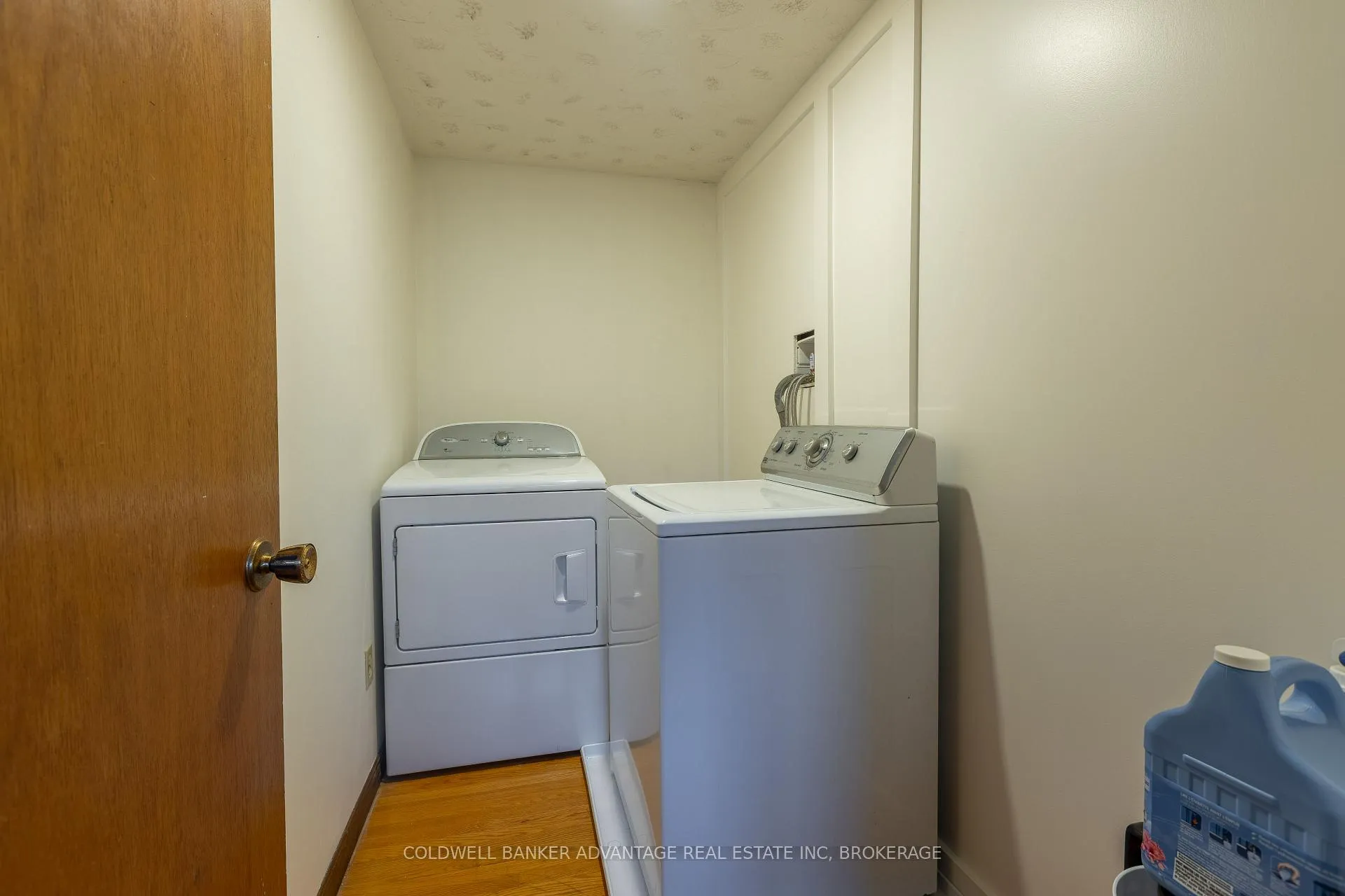 Photo 13 of 110 Garner Avenue, Welland, Lincoln/Crowland — HOMEH