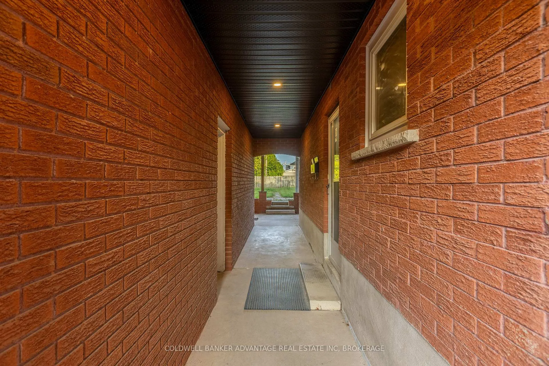 Photo 30 of 110 Garner Avenue, Welland, Lincoln/Crowland — HOMEH