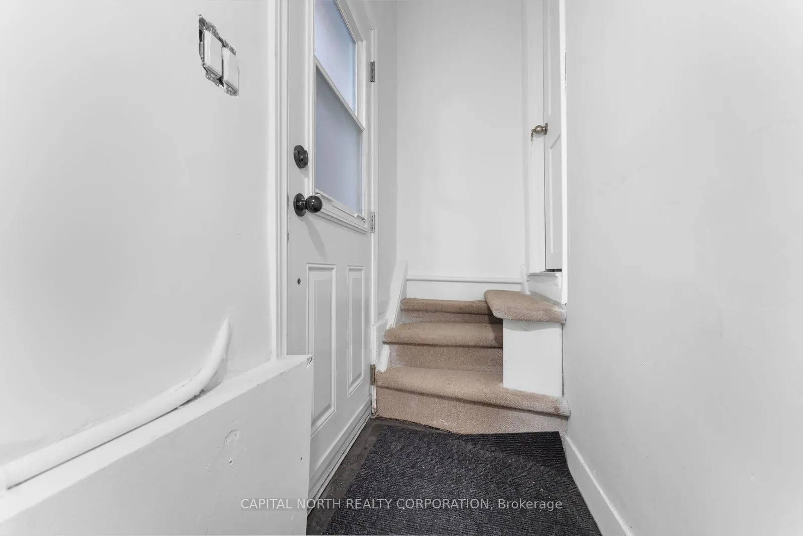 Photo 4 of Unit #3A, 47 Robina Avenue, Toronto, Oakwood Village — HOMEH
