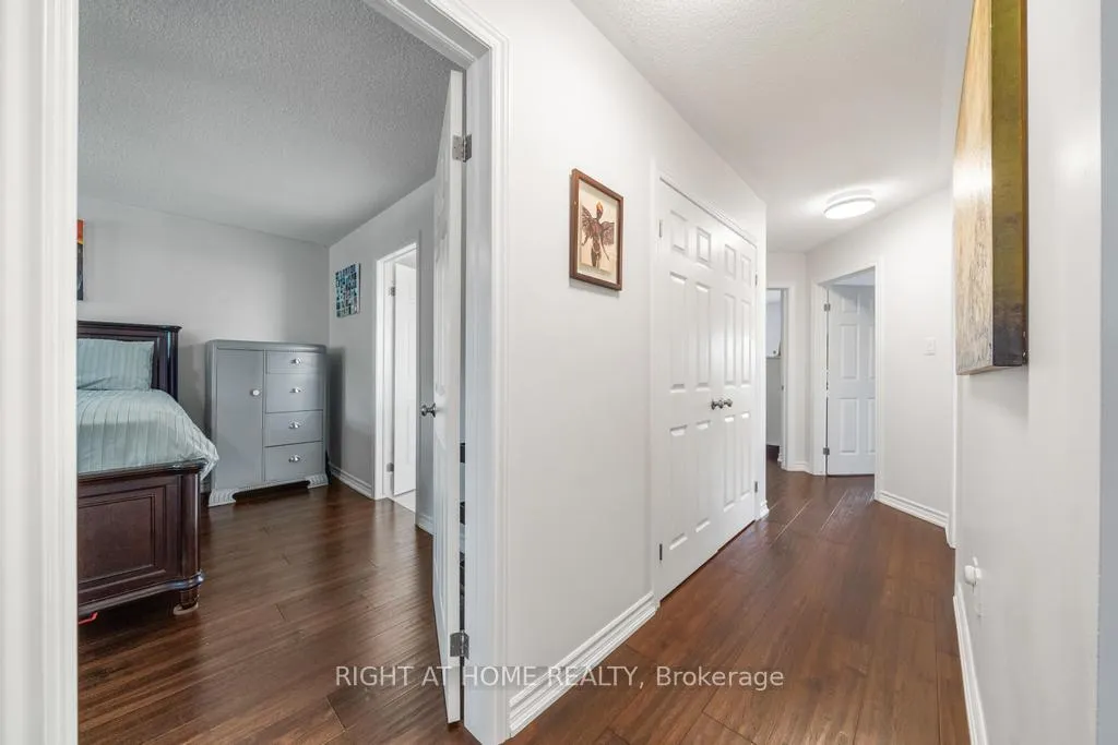 Photo 24 of 12 Valridge Court, Hamilton, Ancaster — HOMEH