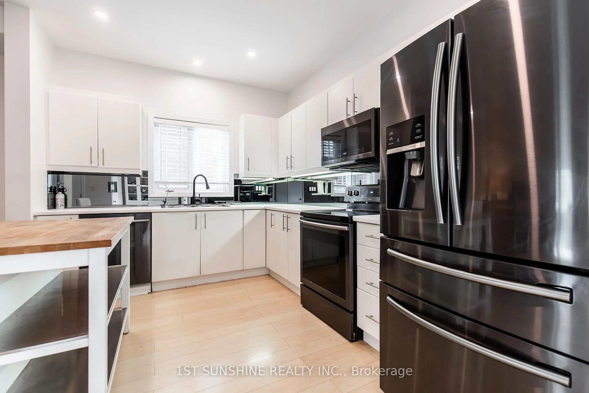 Photo 14 of 233 Springvalley Crescent, Hamilton, Gourley — HOMEH