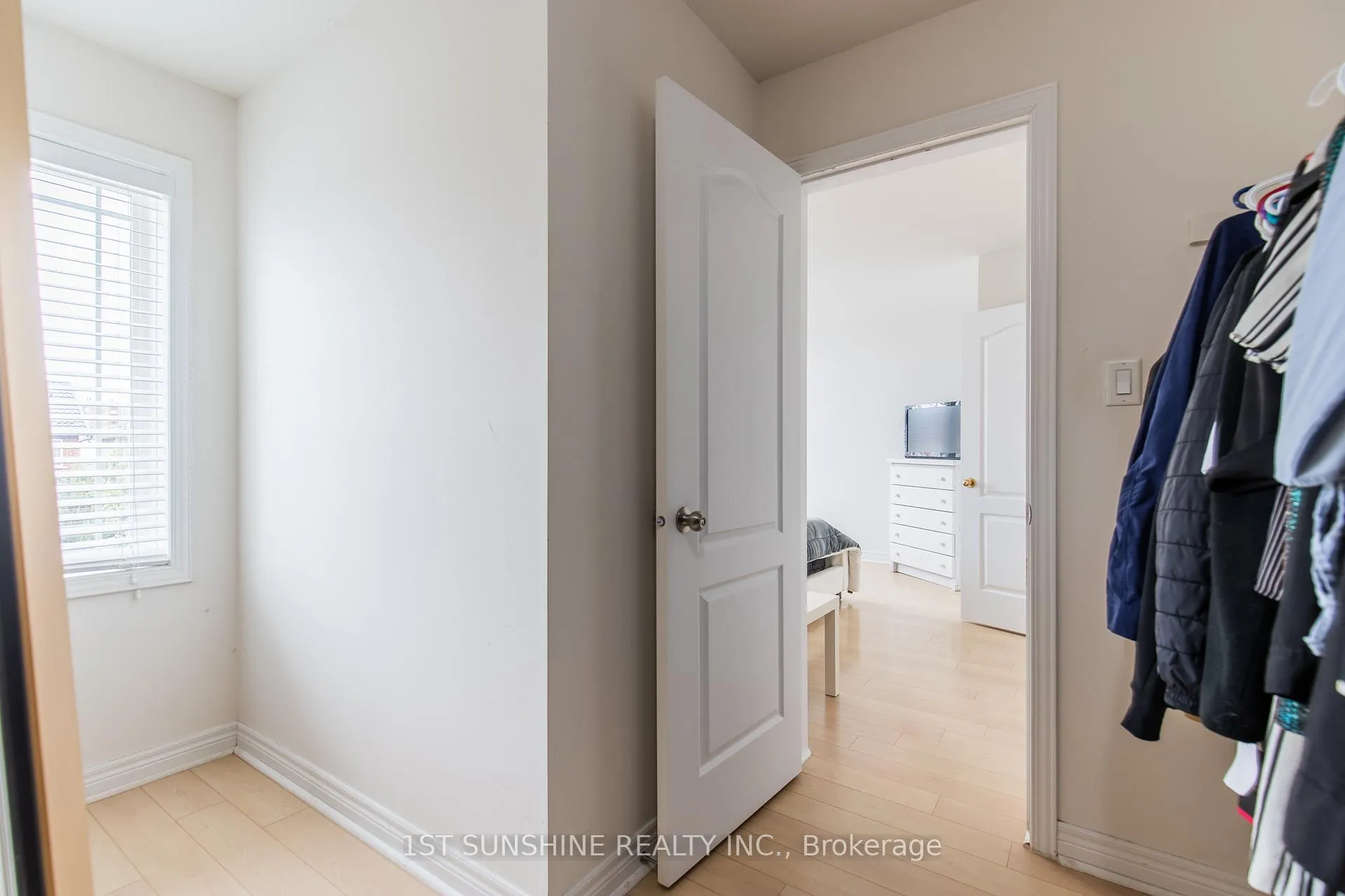 Photo 22 of 233 Springvalley Crescent, Hamilton, Gourley — HOMEH