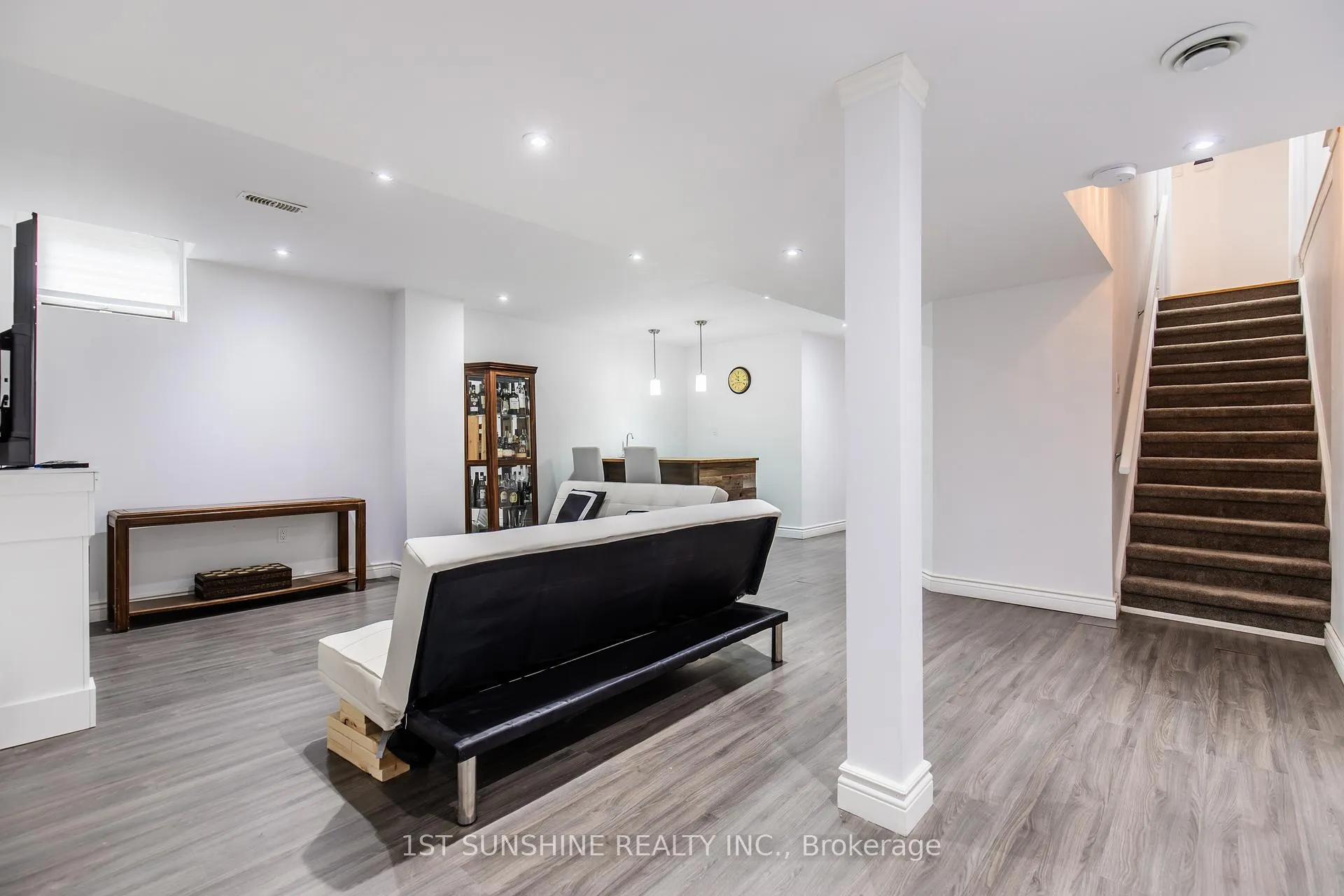 Photo 28 of 233 Springvalley Crescent, Hamilton, Gourley — HOMEH
