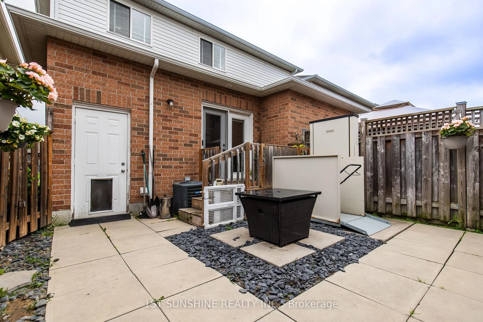 Photo 39 of 233 Springvalley Crescent, Hamilton, Gourley — HOMEH