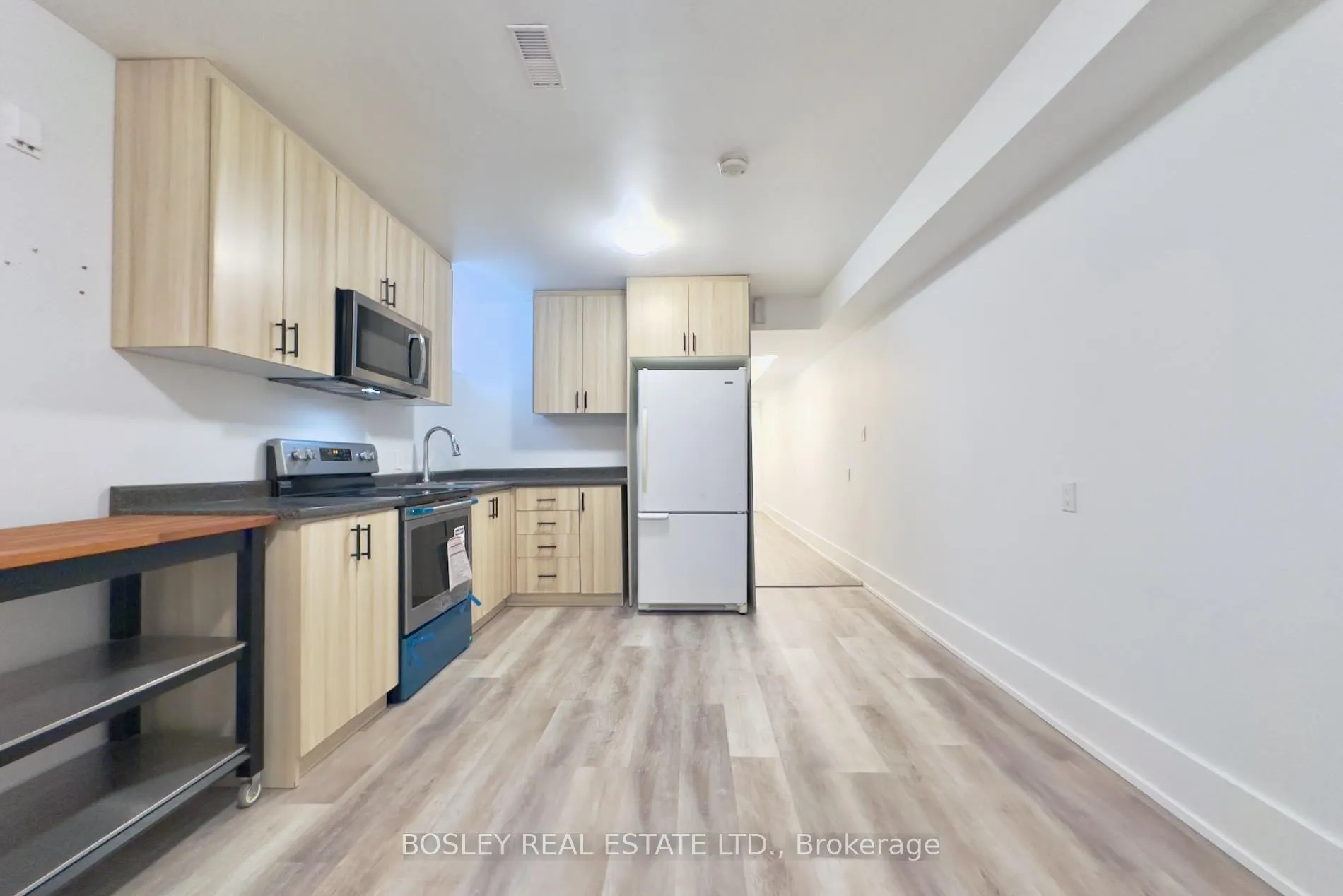 Photo 3 of Unit Lower, 33 Lawlor Avenue, Toronto, East End-Danforth — HOMEH