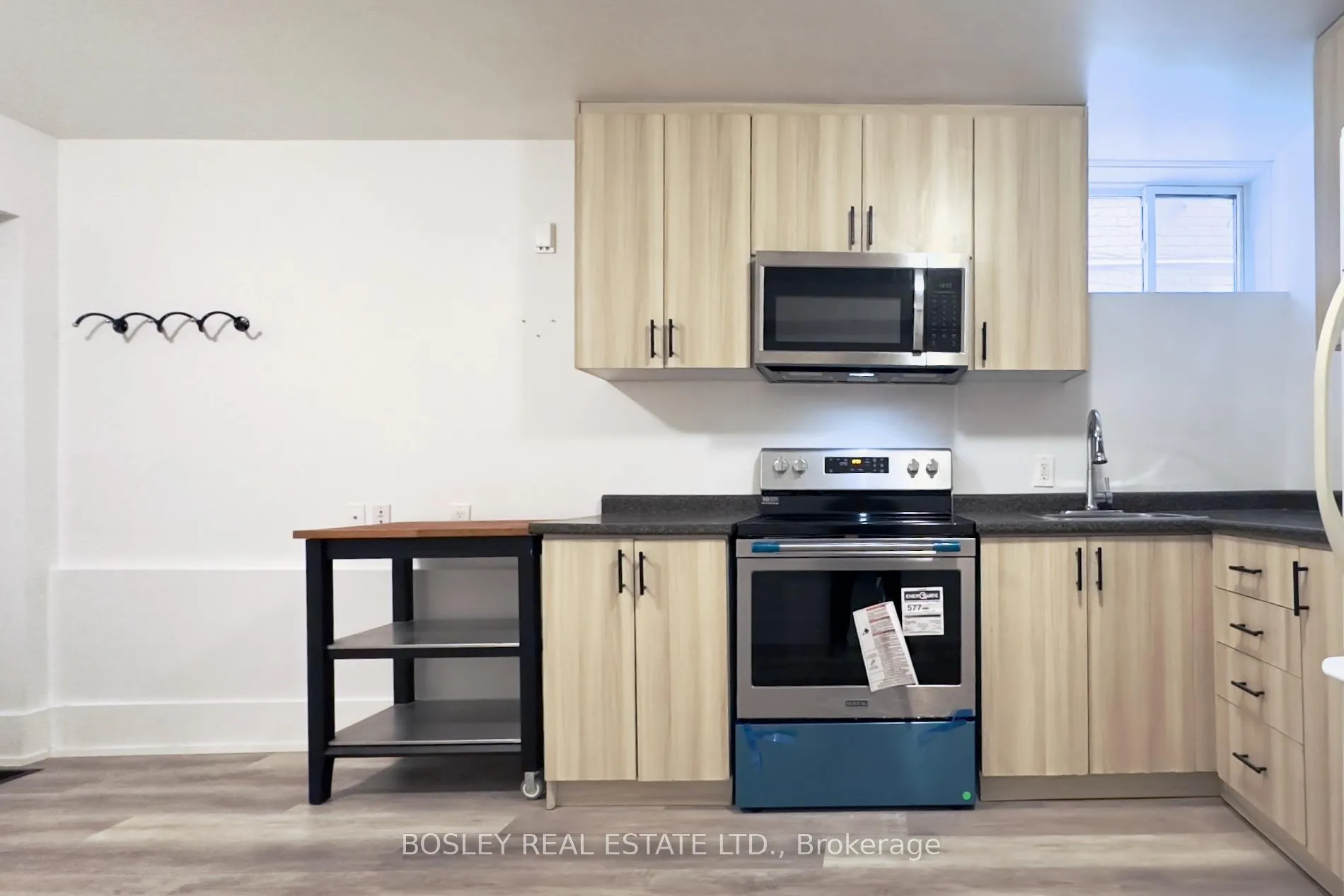 Photo 4 of Unit Lower, 33 Lawlor Avenue, Toronto, East End-Danforth — HOMEH
