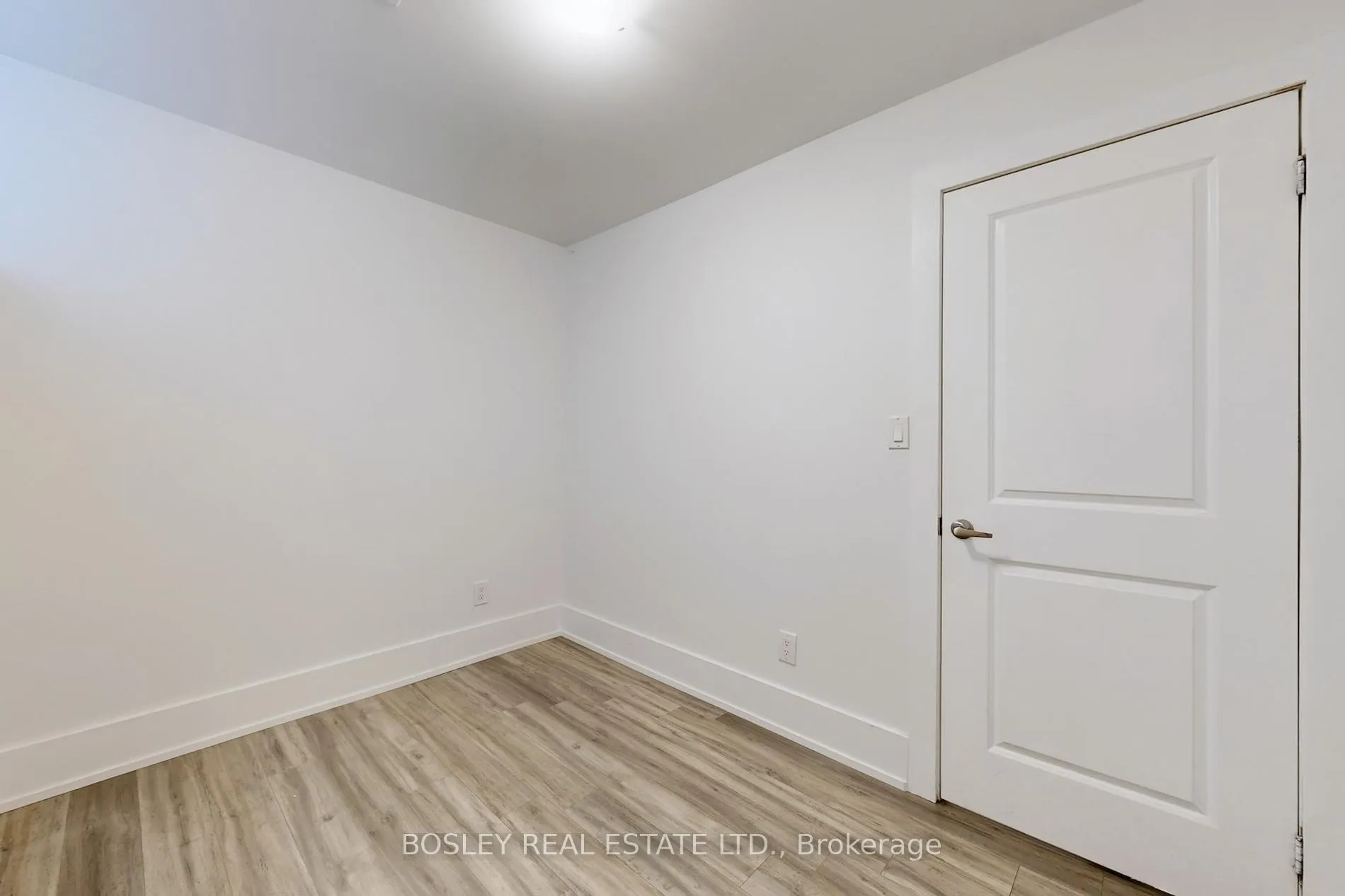 Photo 13 of Unit Lower, 33 Lawlor Avenue, Toronto, East End-Danforth — HOMEH