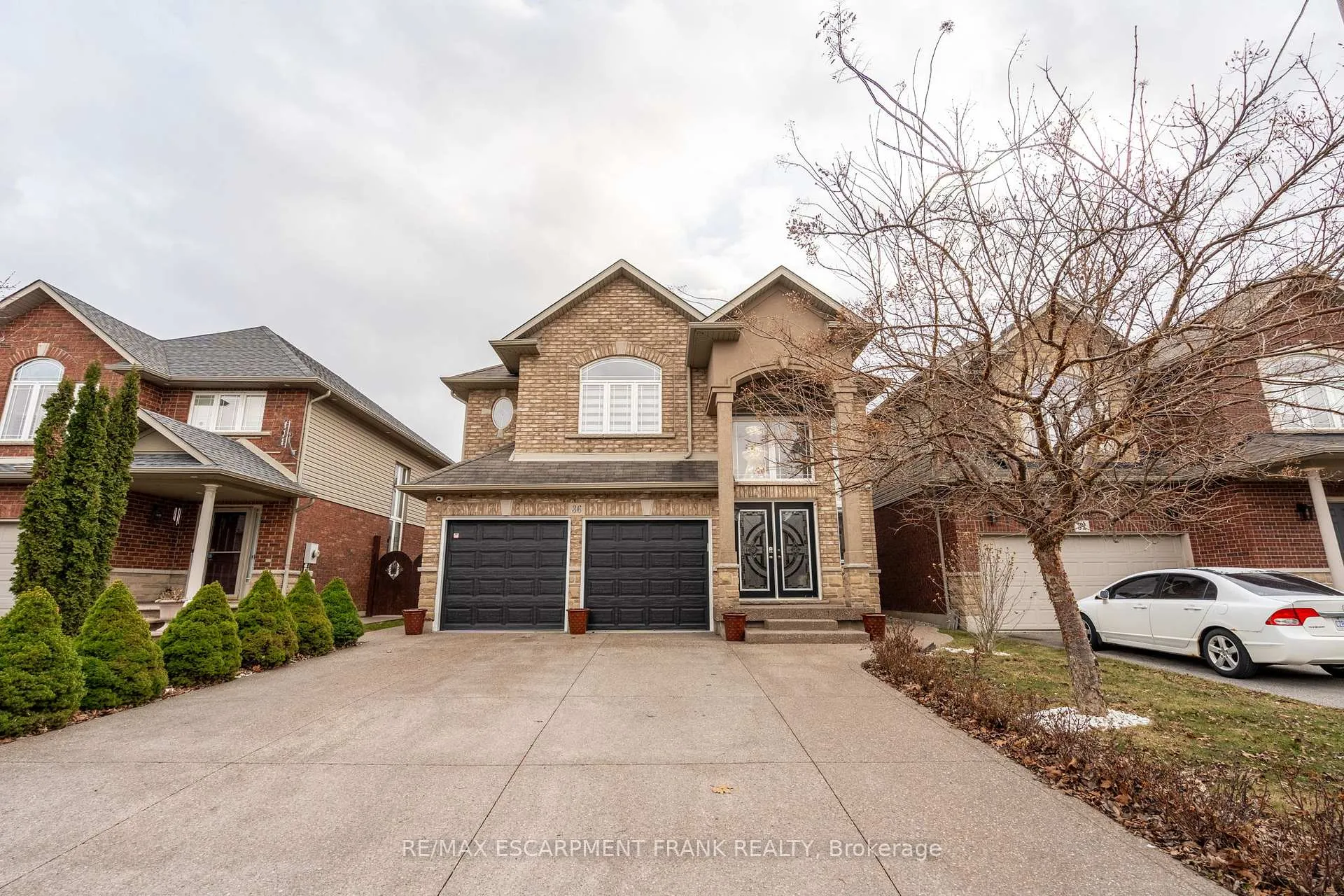 Photo 1 of 36 Showcase Drive, Hamilton, Stoney Creek — HOMEH
