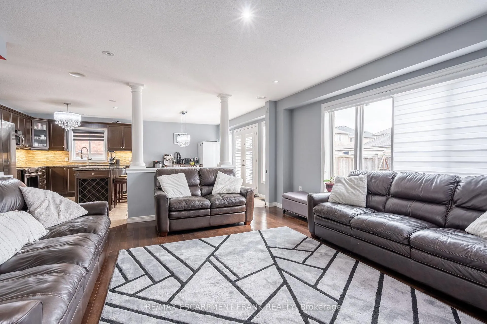 Photo 11 of 36 Showcase Drive, Hamilton, Stoney Creek — HOMEH