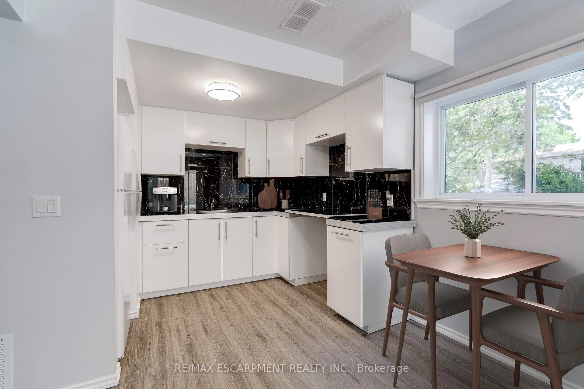 Photo 19 of 4 Beston Drive, Hamilton, Lisgar — HOMEH