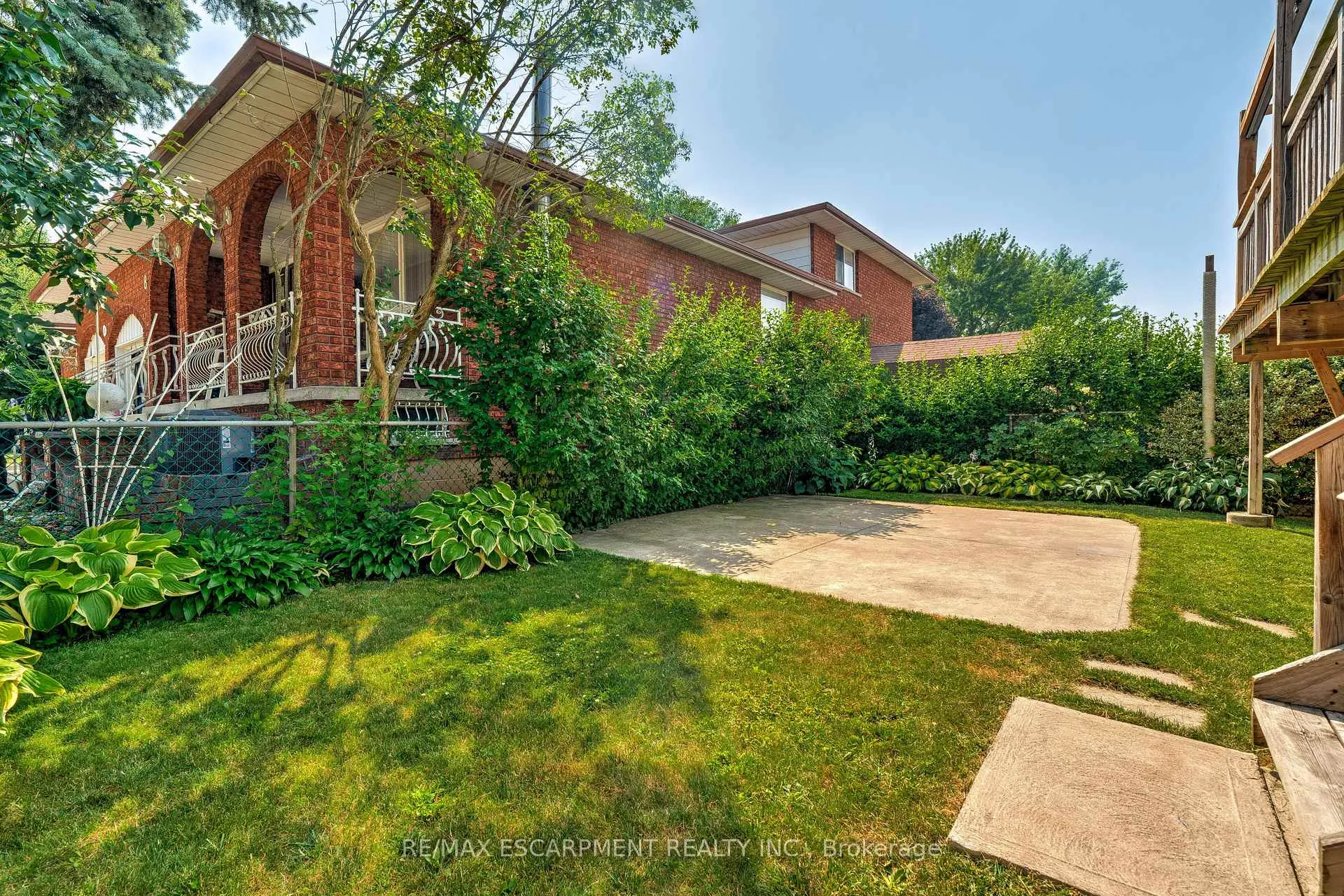 Photo 25 of 4 Beston Drive, Hamilton, Lisgar — HOMEH